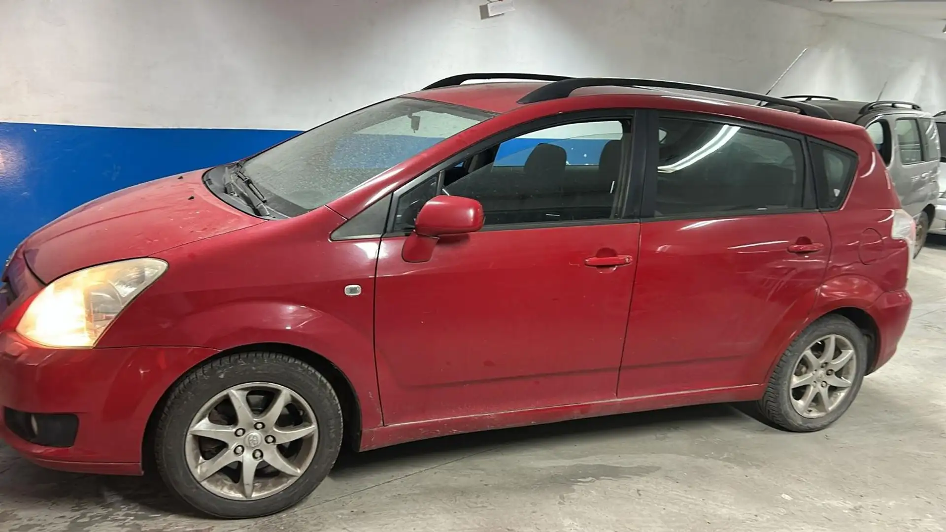 Toyota Corolla Verso 1.8i VVT-i 16v Rood - 1