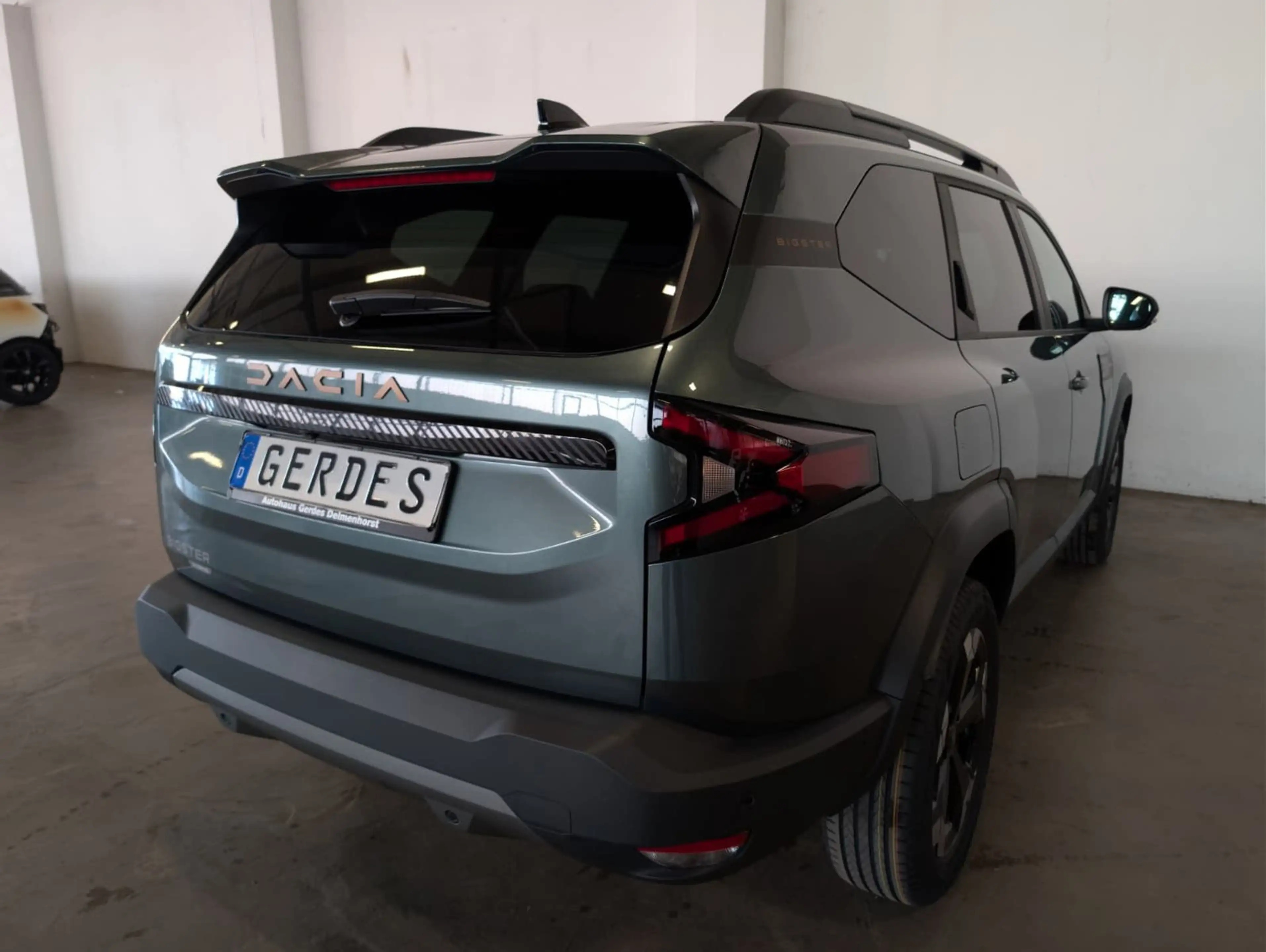 Dacia Bigster Hybrid 155 Extreme — photo 11