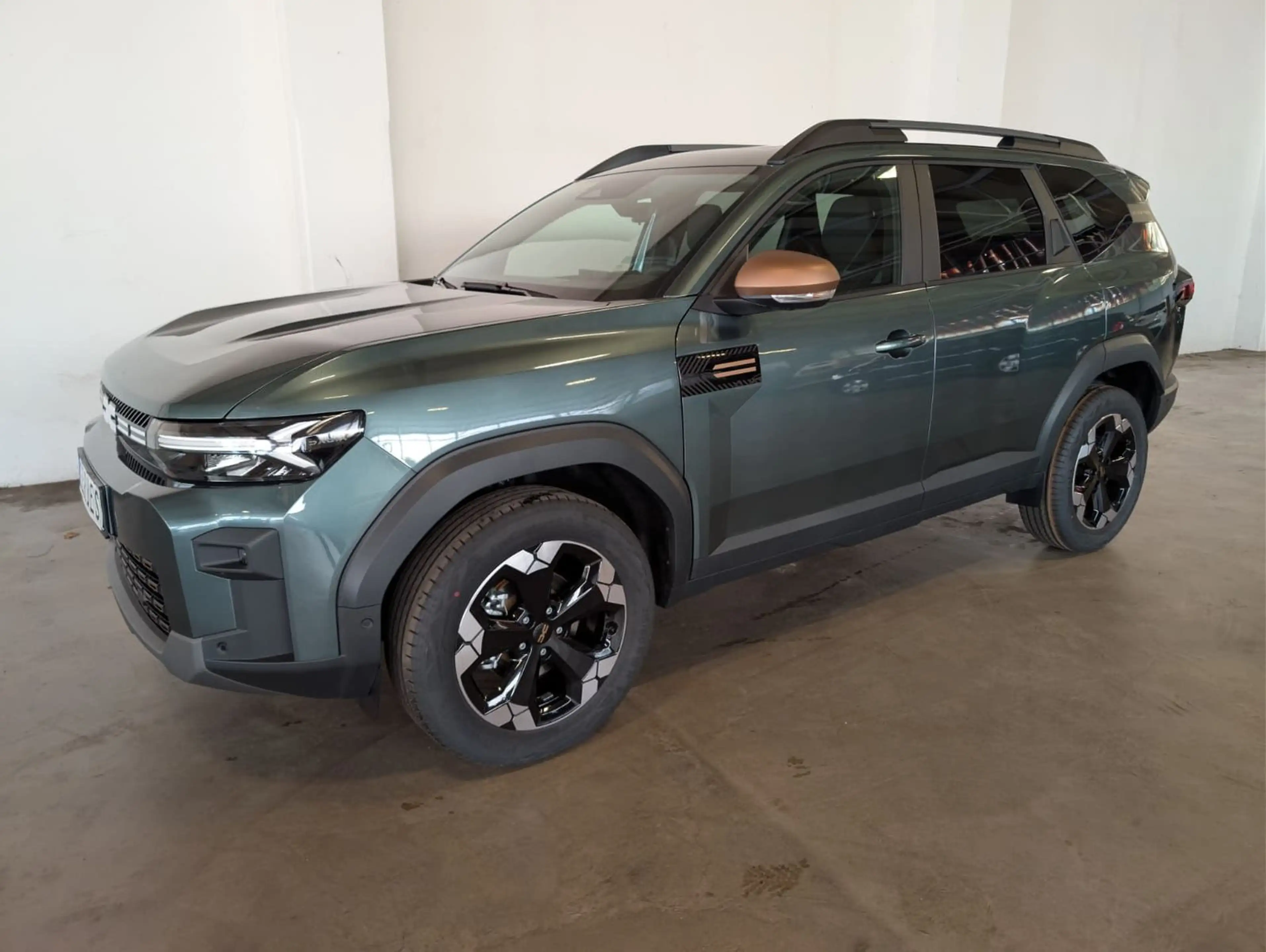 Dacia Bigster Hybrid 155 Extreme — photo 2