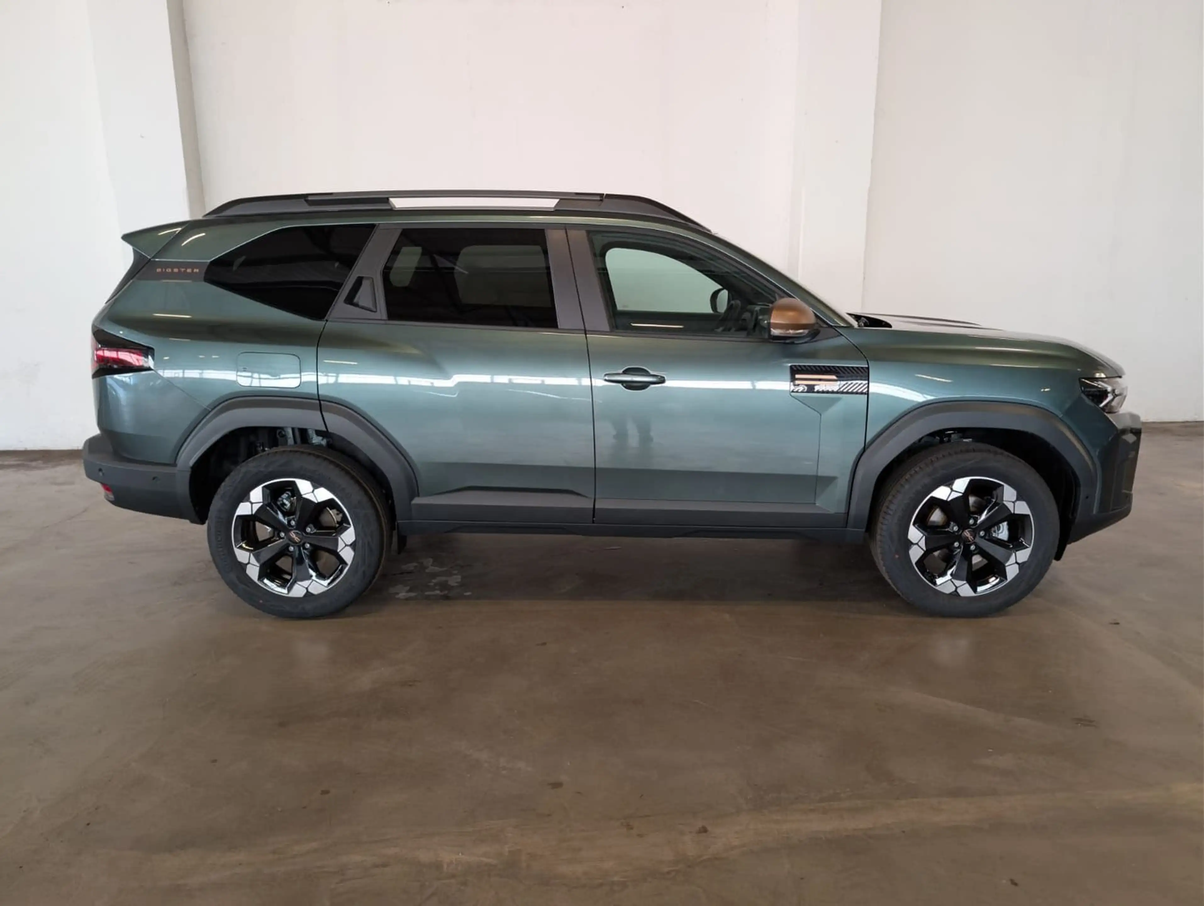 Dacia Bigster Hybrid 155 Extreme — photo 4