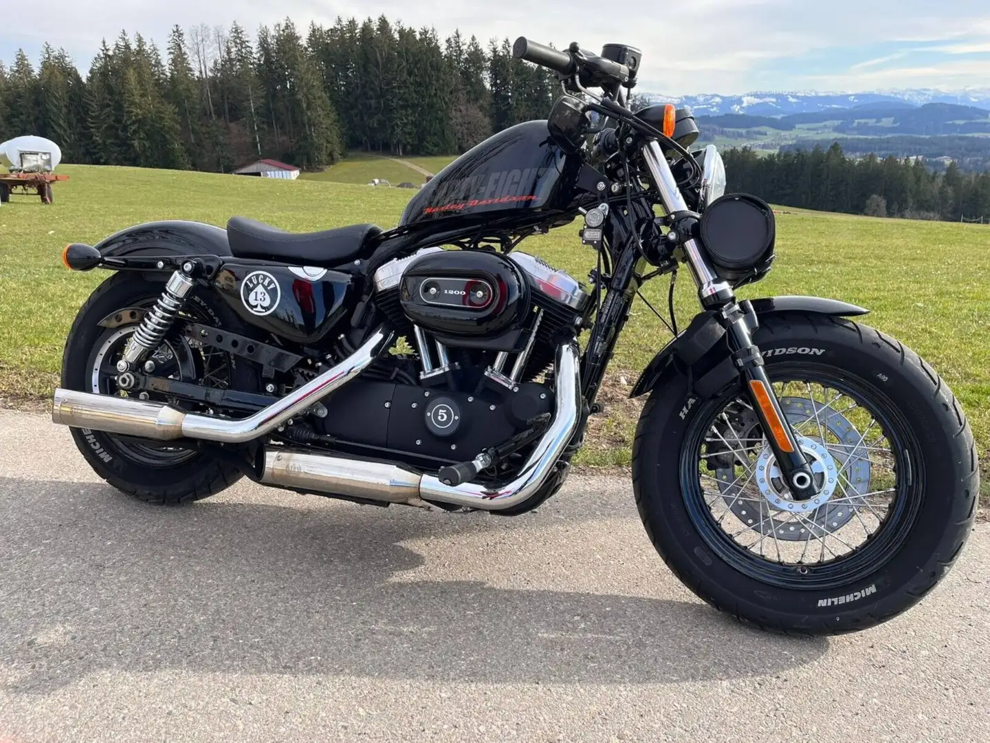 Harley-Davidson Sportster Forty Eight Negro - 2