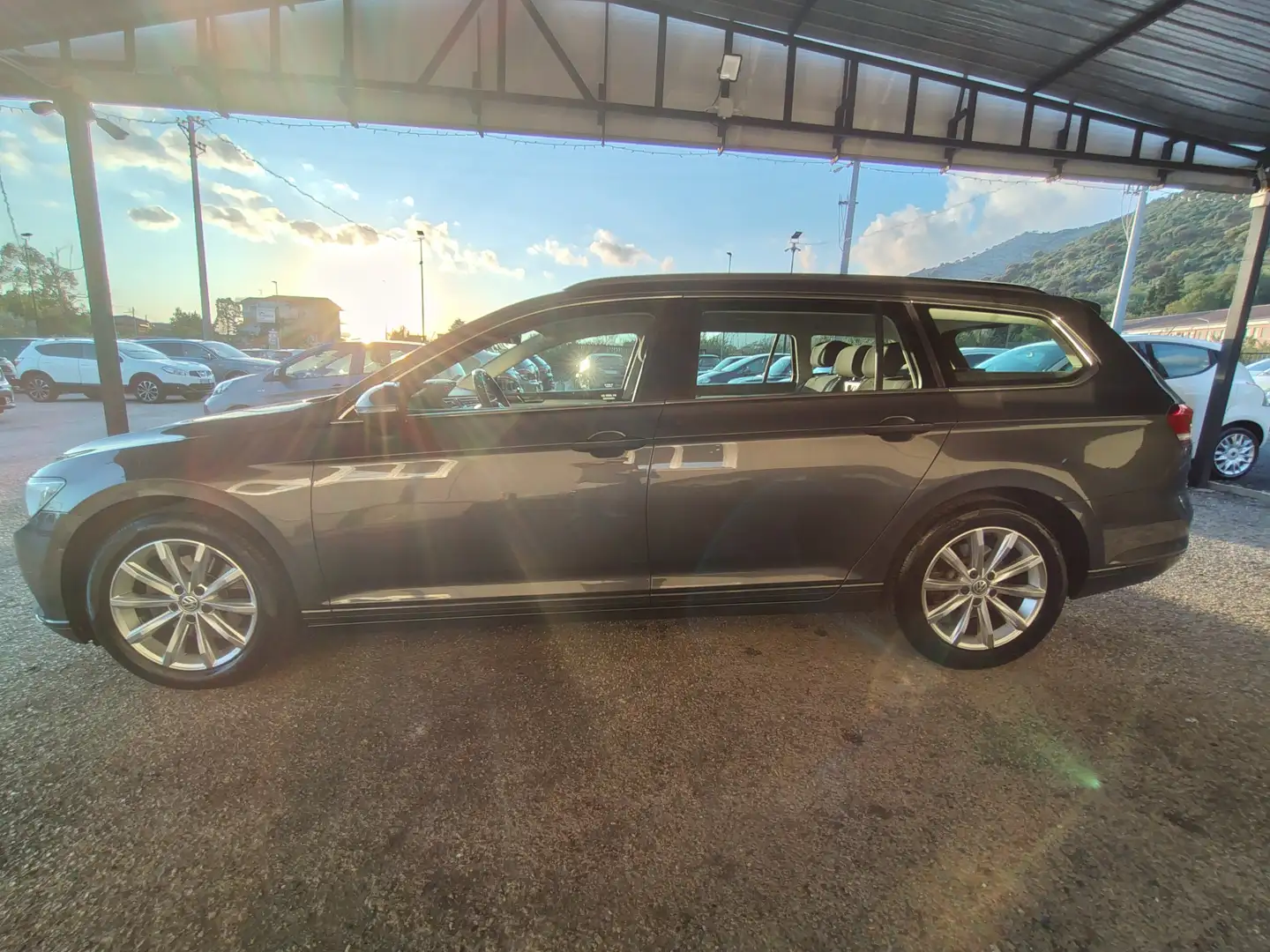 Volkswagen Passat Variant Passat Variant 1.6 tdi Comfortline 120cv dsg Grigio - 2
