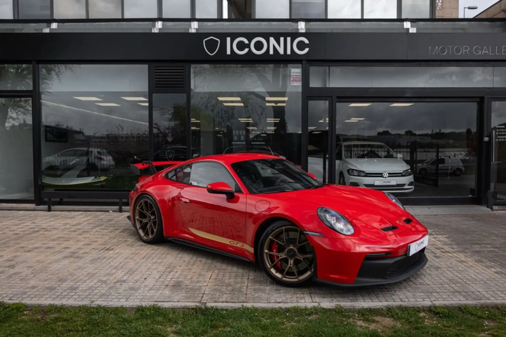 Porsche 992 GT3 PDK Rojo - 1