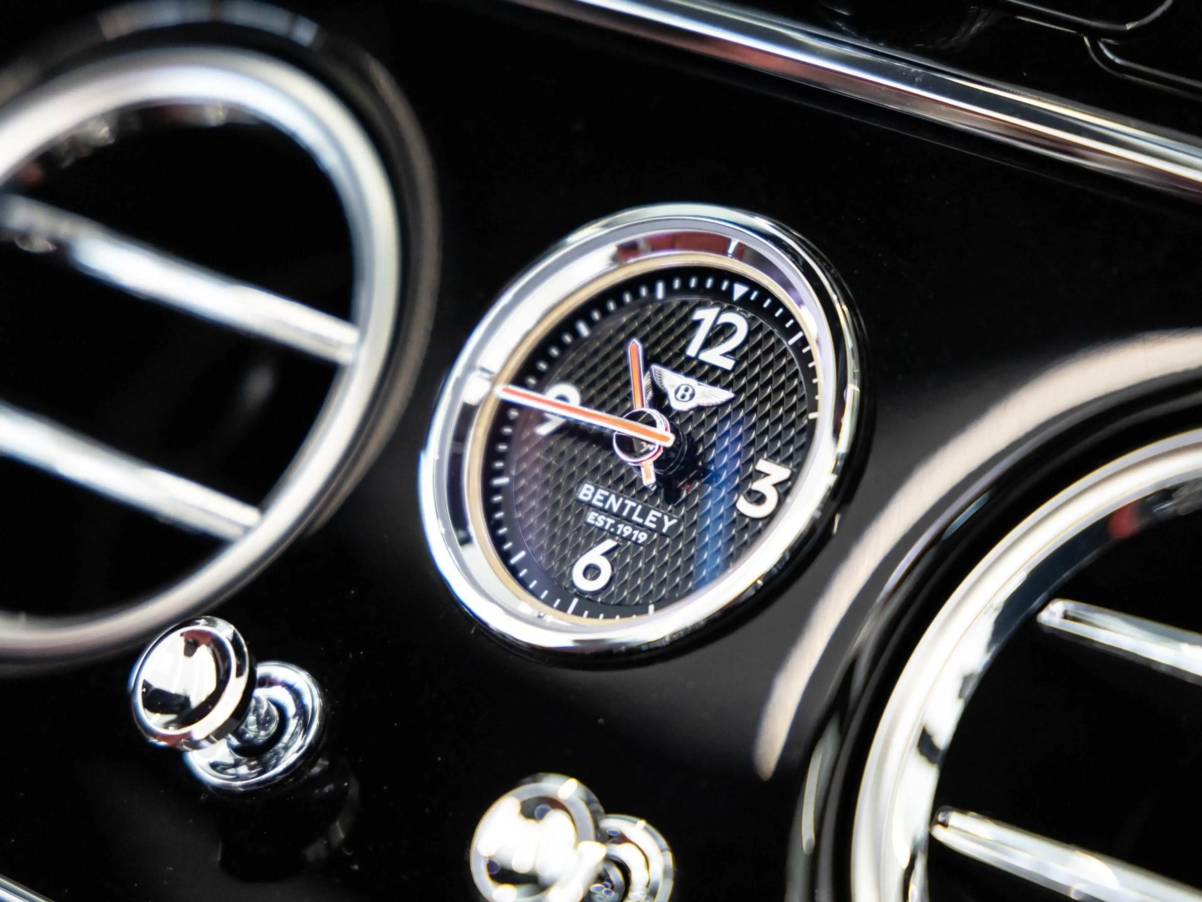 Bentley Continental New Continental GTC V8 von BENTLEY MANNHEIM — photo 9