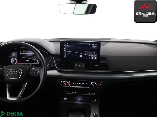 Audi Q5 view 9