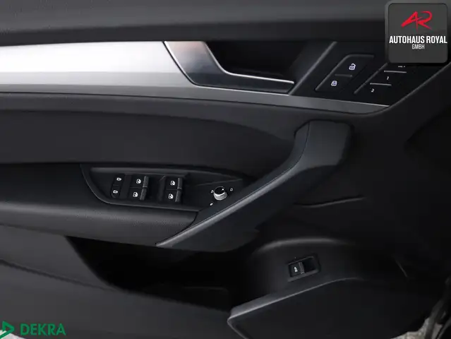 Audi Q5 view 15