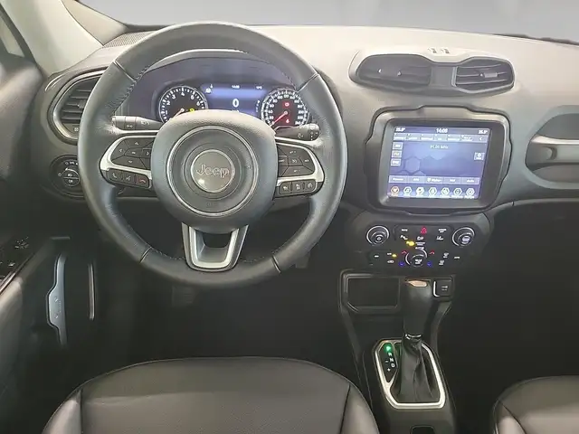 Jeep Renegade view 6