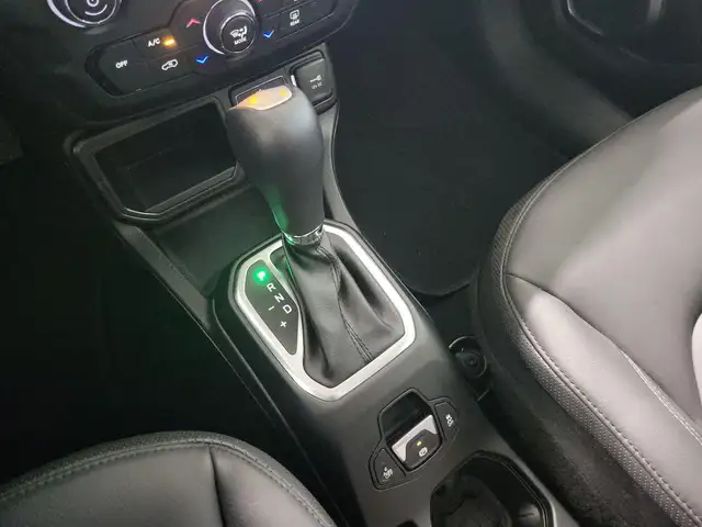 Jeep Renegade view 10