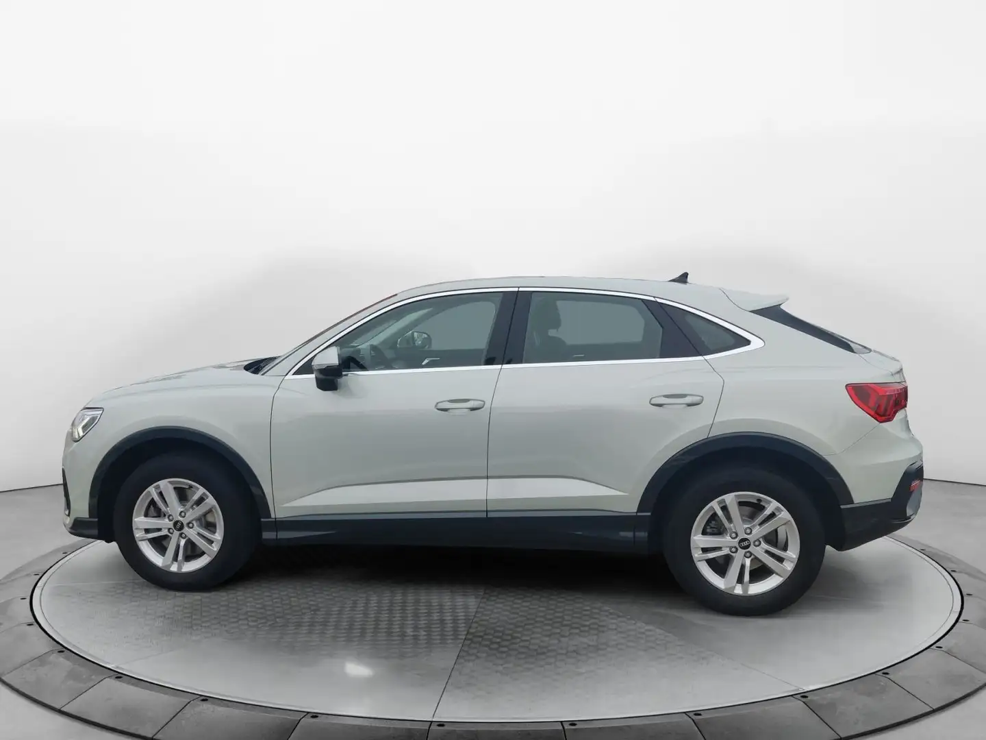 Audi Q3 40 TDI q. S-Tronic LED, ACC, RFK, N Argent - 2