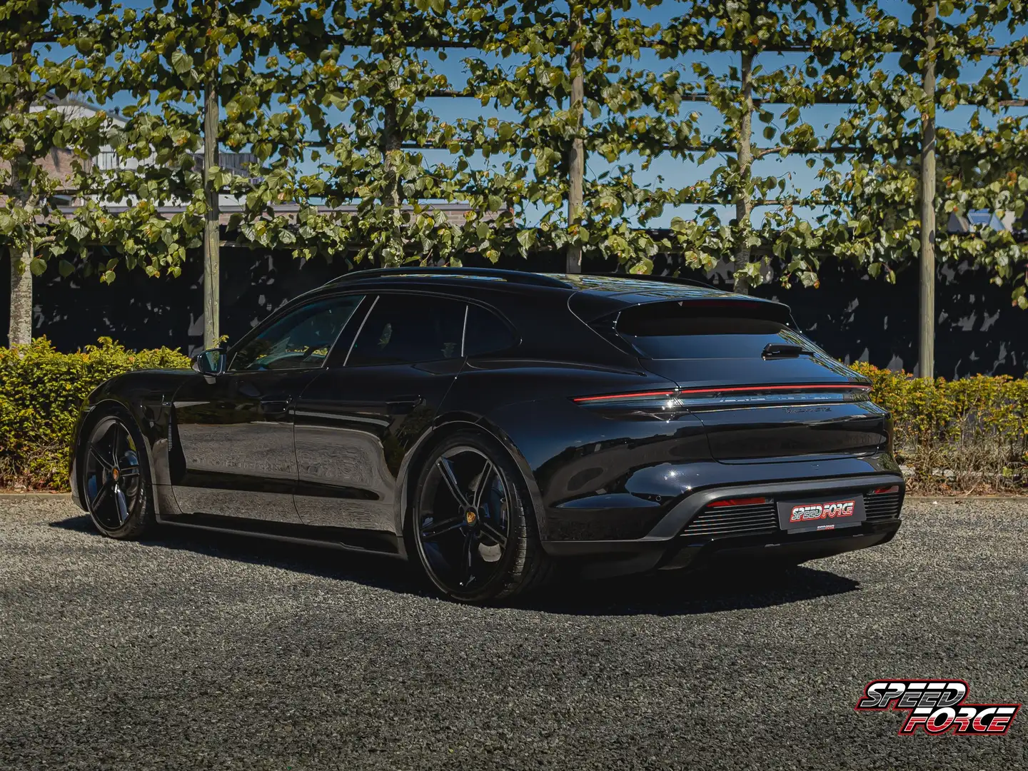Porsche Taycan Sport Turismo GTS | 21" E-Design | Luchtvering | Negro - 2