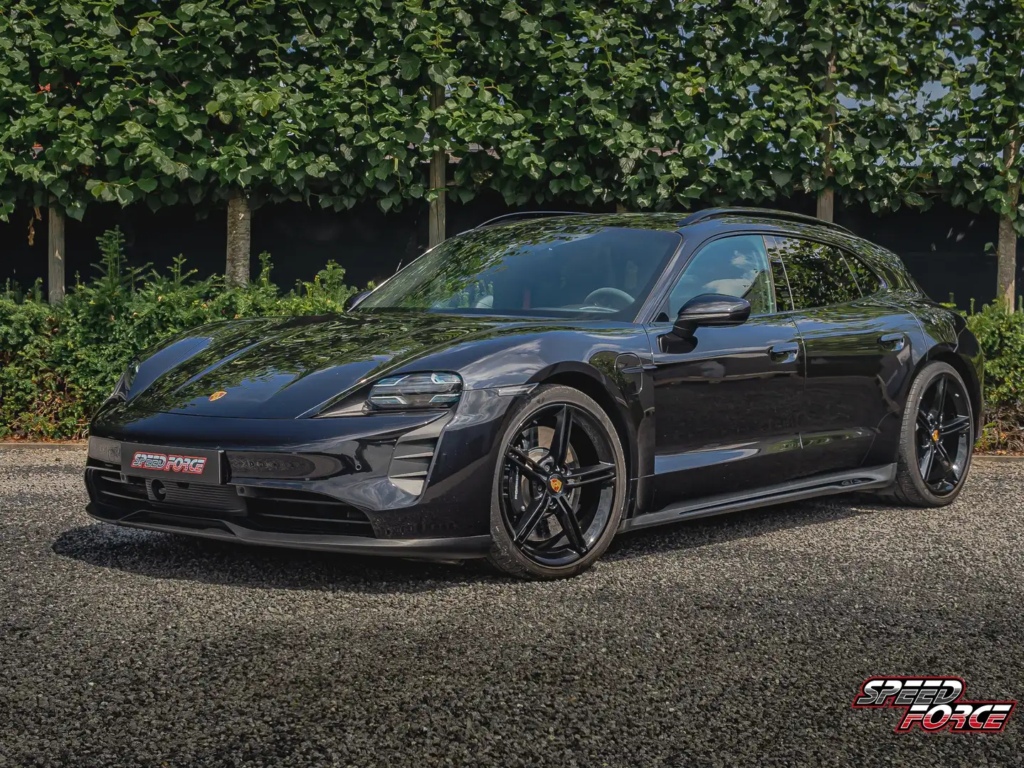 Porsche Taycan Sport Turismo GTS | 21" E-Design | Luchtvering | Noir - 1