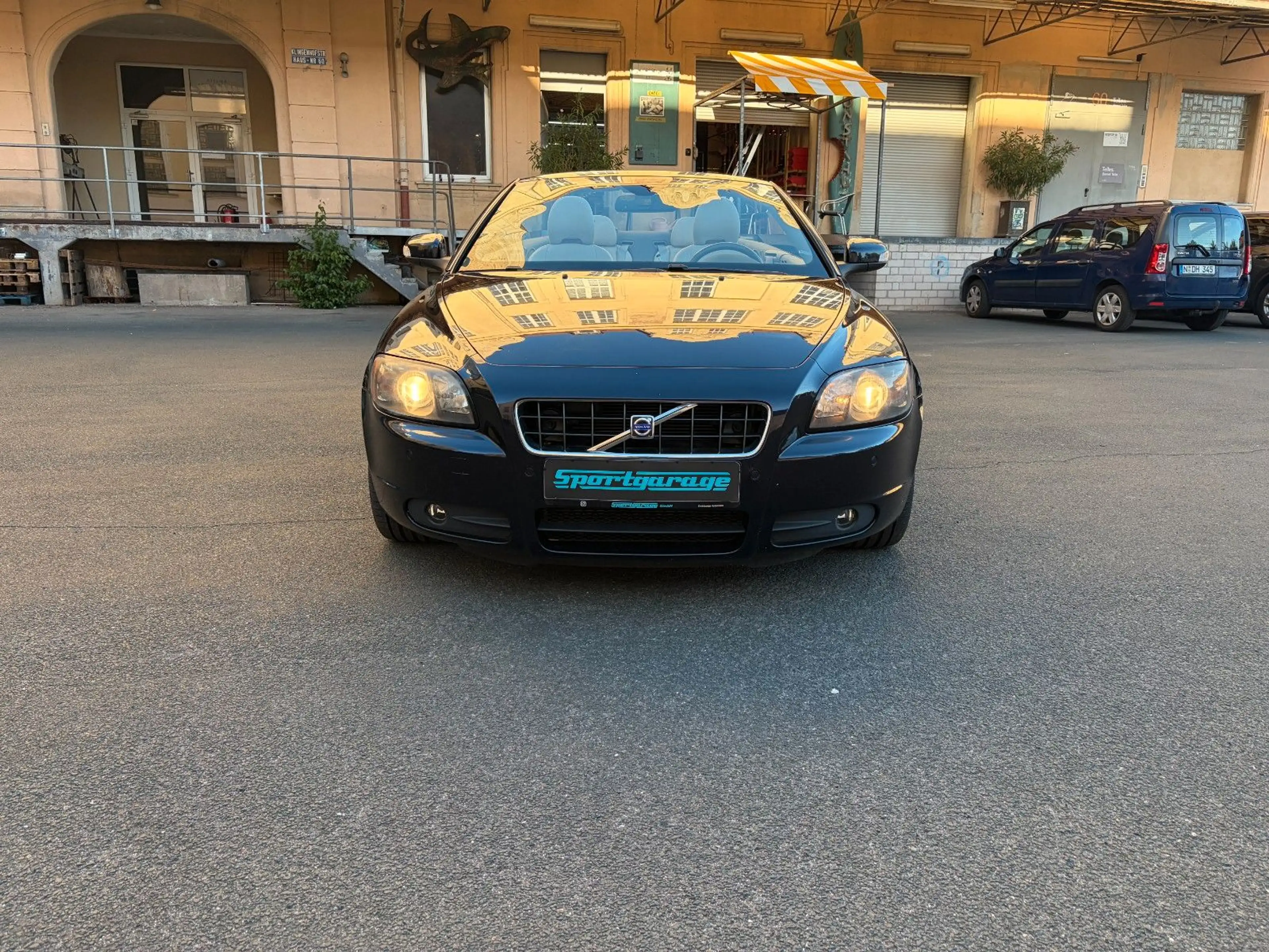 Volvo C70 Cabriolet 2.4 Momentum *MwSt* — photo 3