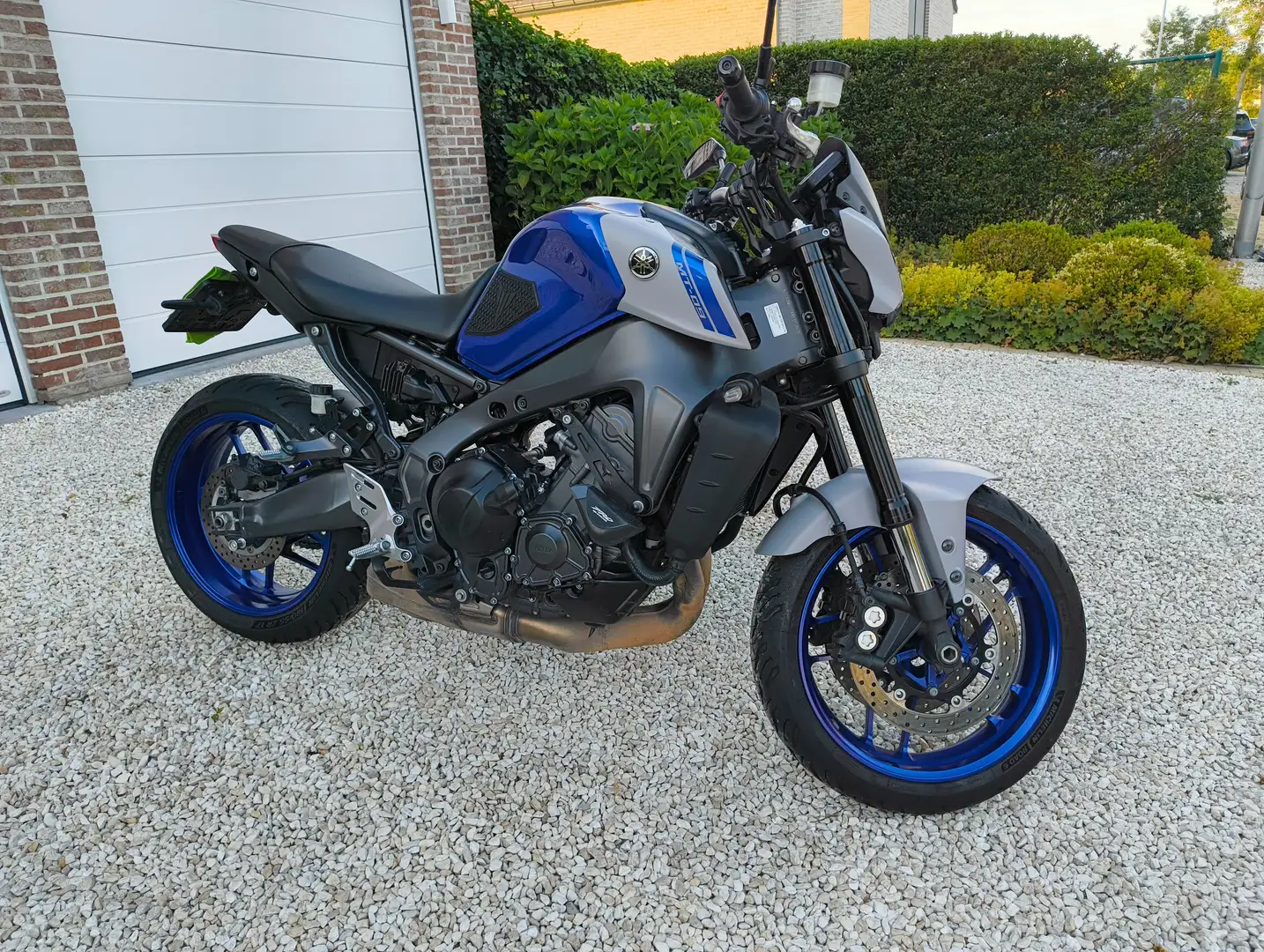 Yamaha MT-09 Blauw - 1
