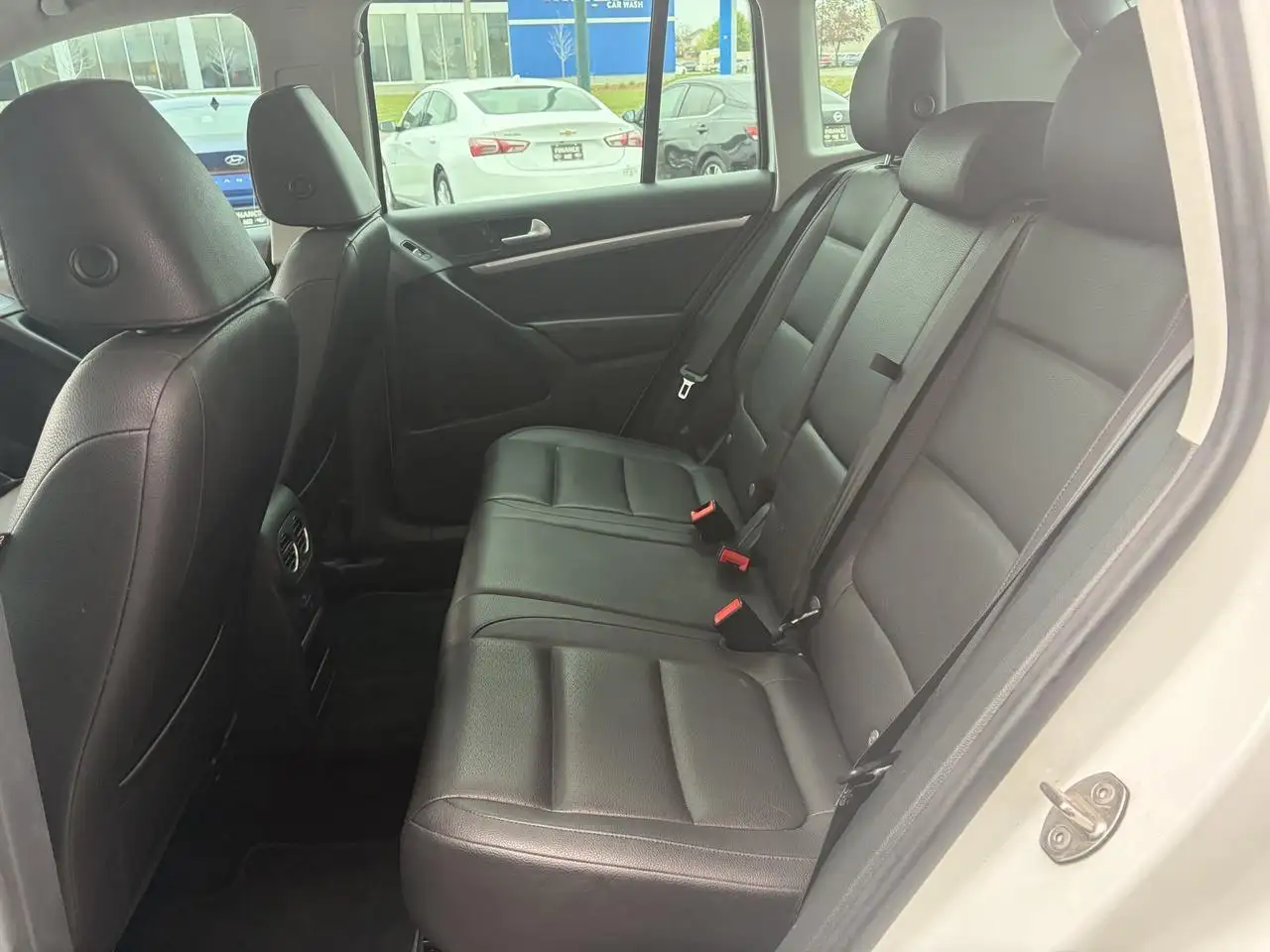 Volkswagen Tiguan снимка Volkswagen Tiguan