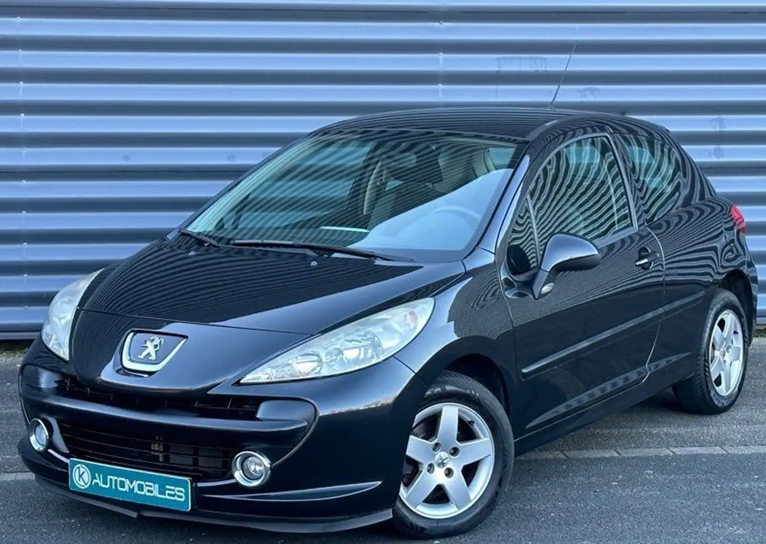 Peugeot 207 1.4 75CH 94000KM ÉDITION URBAN MOVE 3P BVM5 1ère MAIN Noir - 1