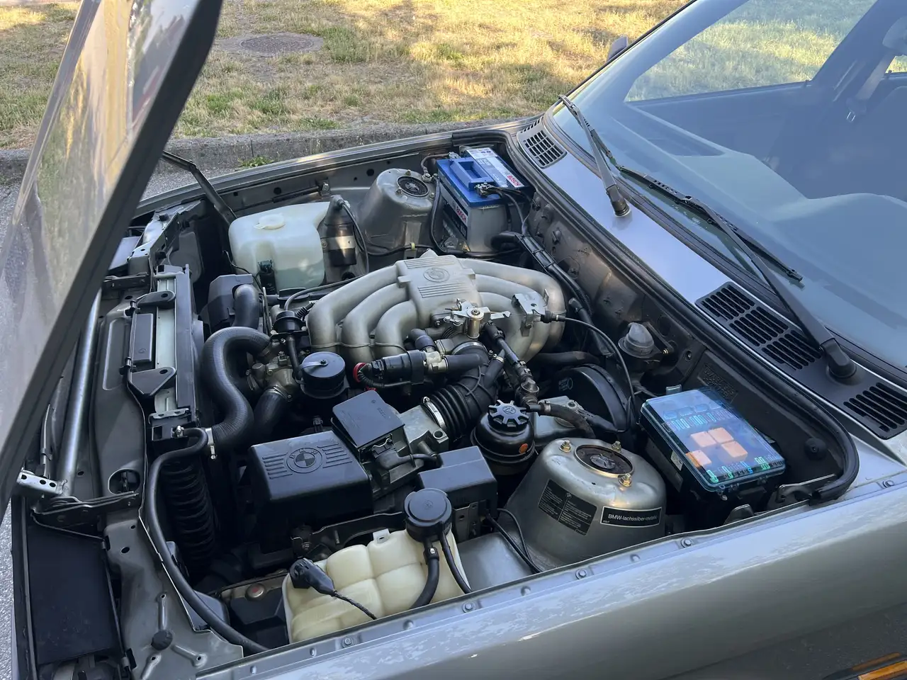 BMW 320i 4p, foto 4