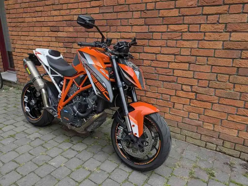 KTM 1290 Super Duke R - foto 3
