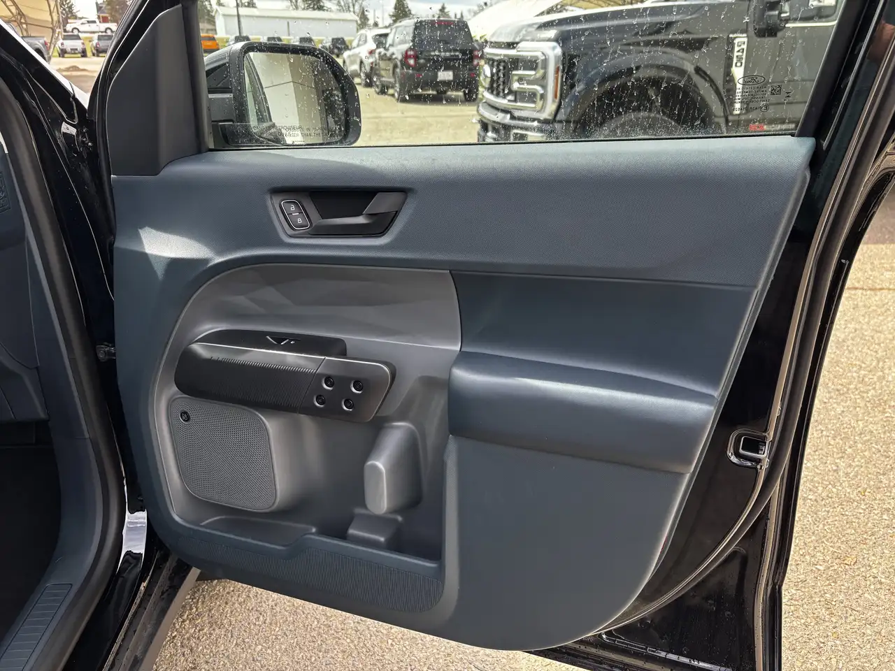 Ford Maverick снимка Ford Maverick