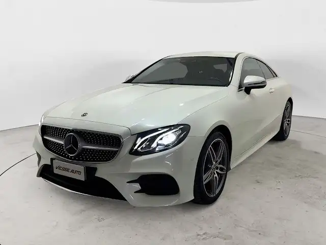 Mercedes-Benz E 220 4Matic Premium