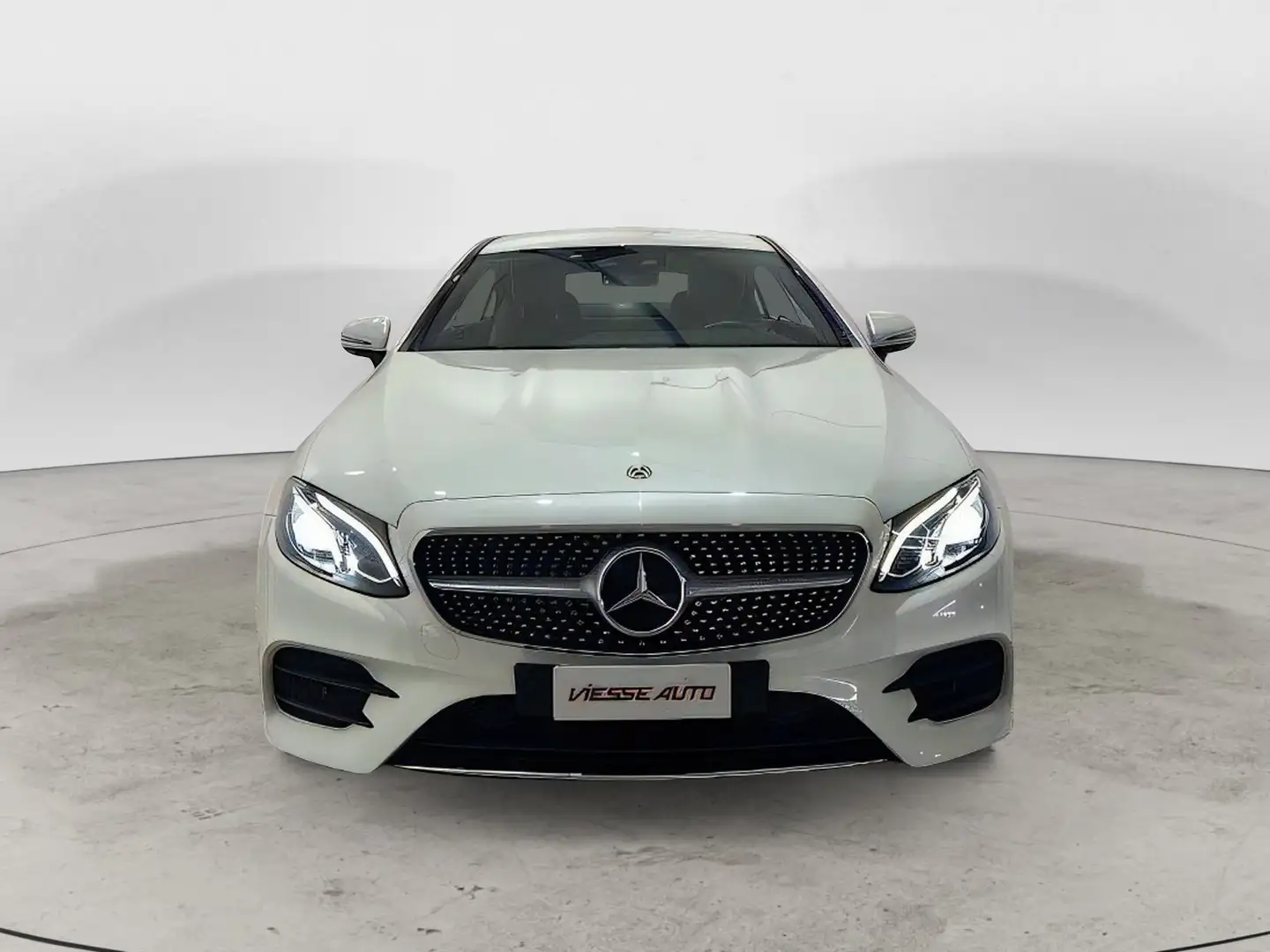 Mercedes-Benz E 220 4Matic Premium Bianco - 2