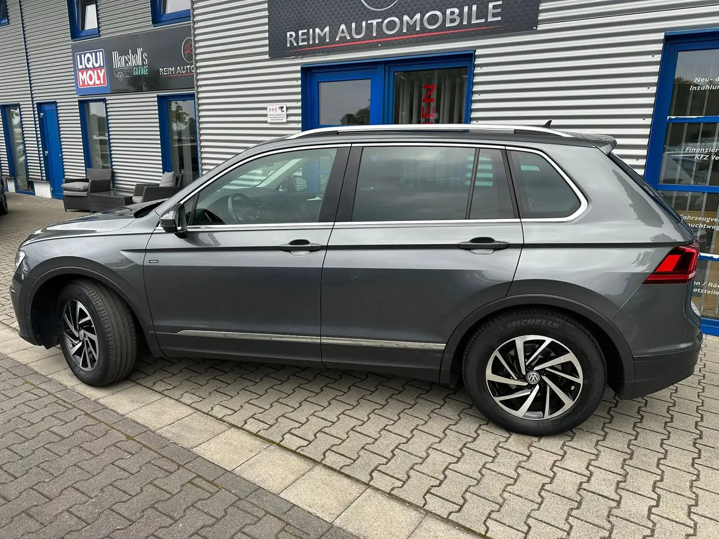 Volkswagen Tiguan 2,0 TDI "Join" *NAVI*AHK*ACC*WINTER-PAKET* Grau - 2