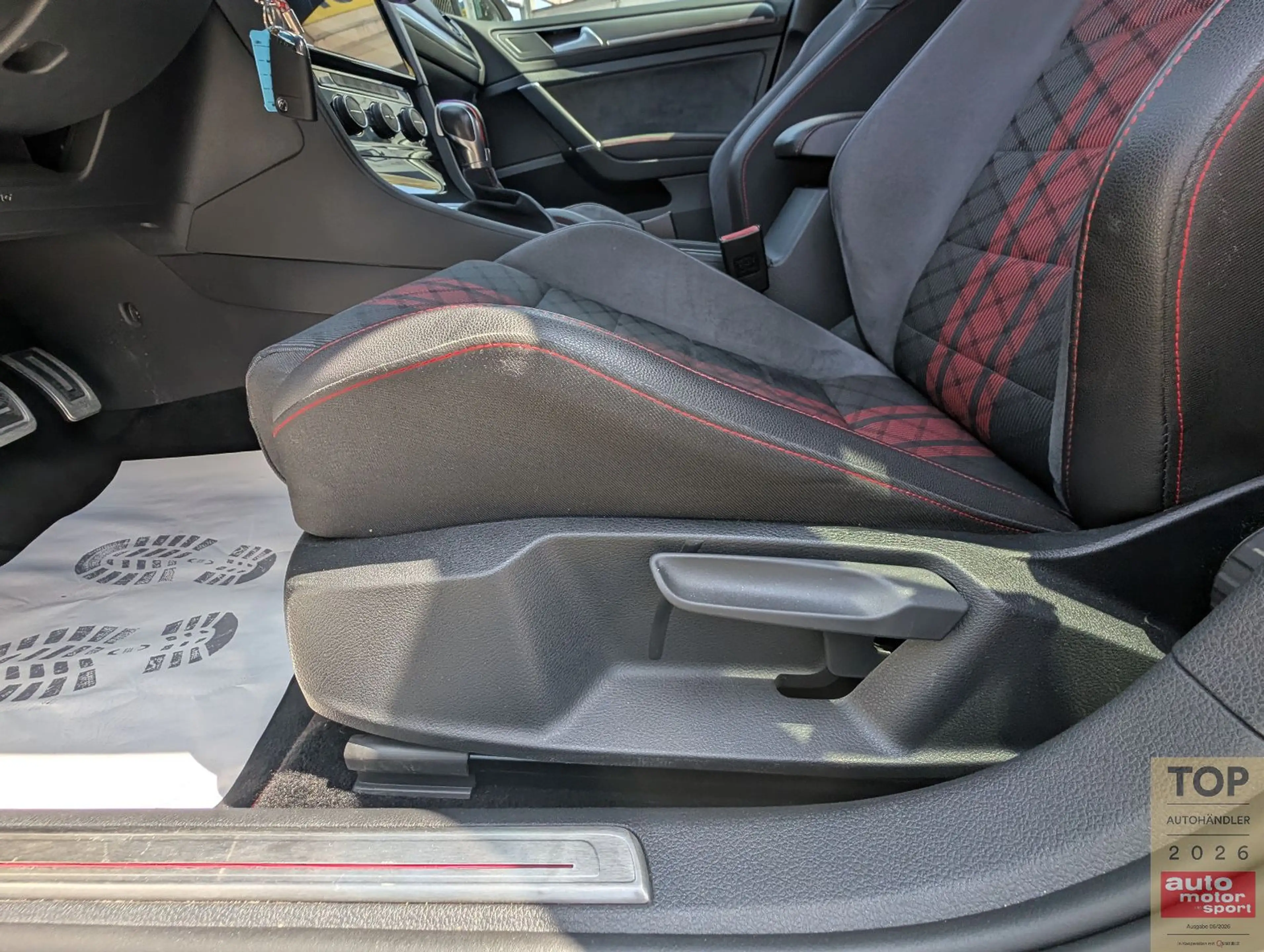 Volkswagen Golf VII 2.0 GTI TCR*ACC*LED*Virtual*Assist*TOP* — photo 23