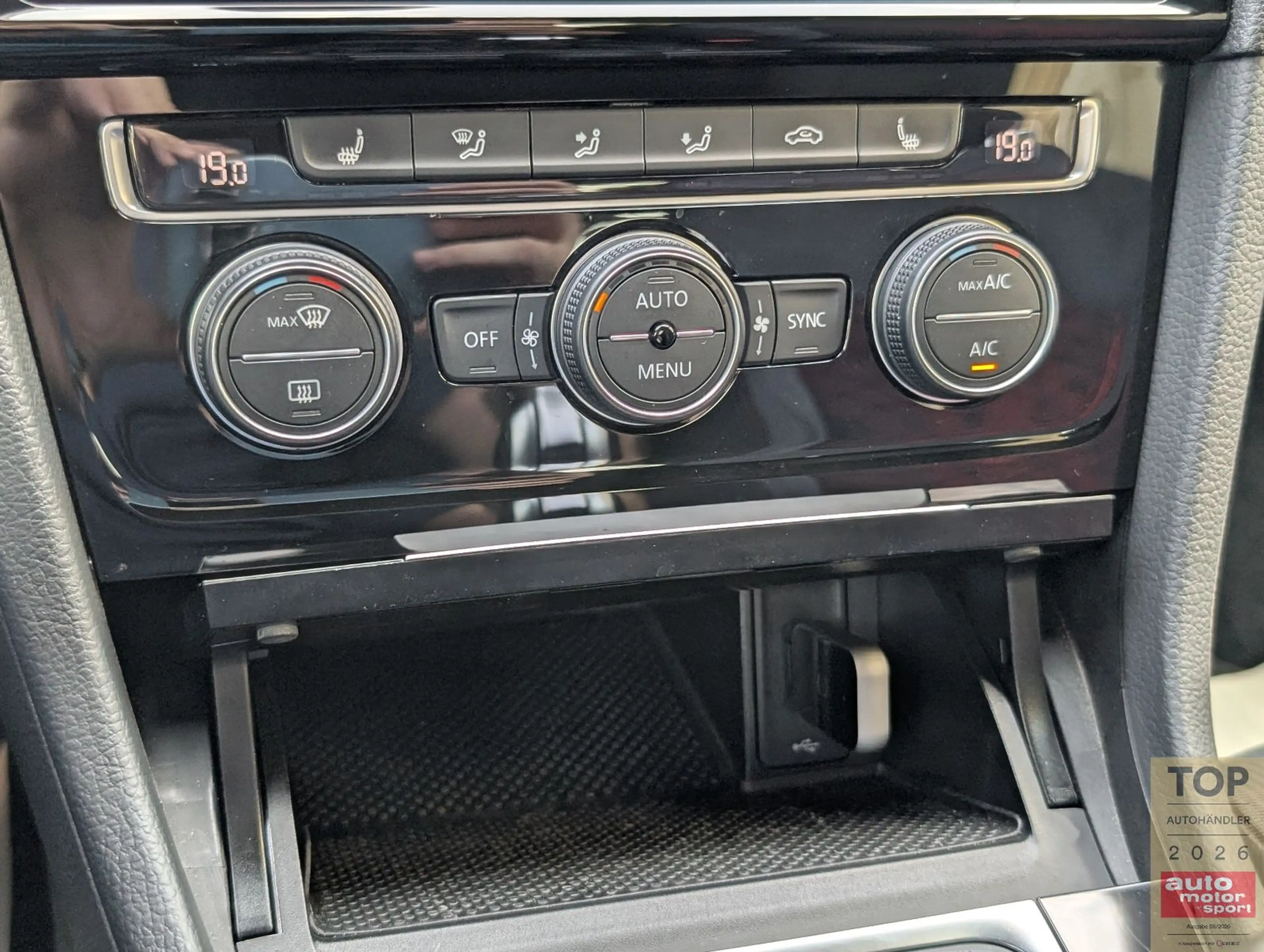 Volkswagen Golf VII 2.0 GTI TCR*ACC*LED*Virtual*Assist*TOP* — photo 34