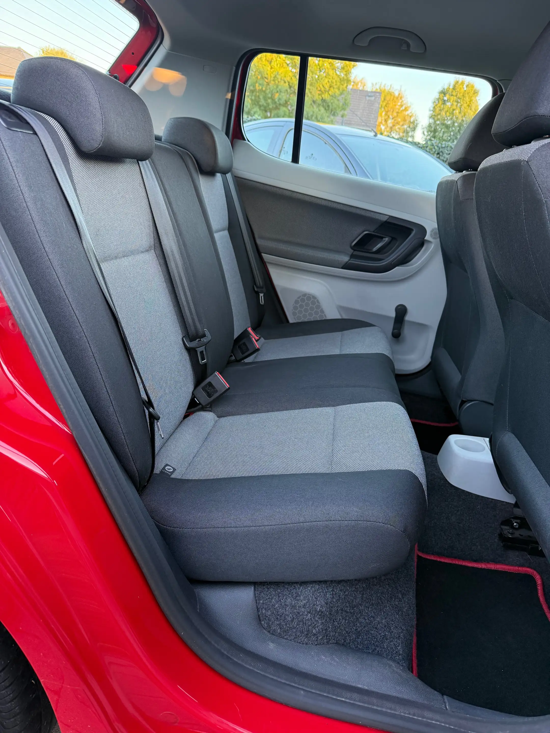 Skoda Fabia 1.2i * 67.000 KM *ÉTAT NEUF * TOIT OUVRANT * CARNET ❗️ — photo 9