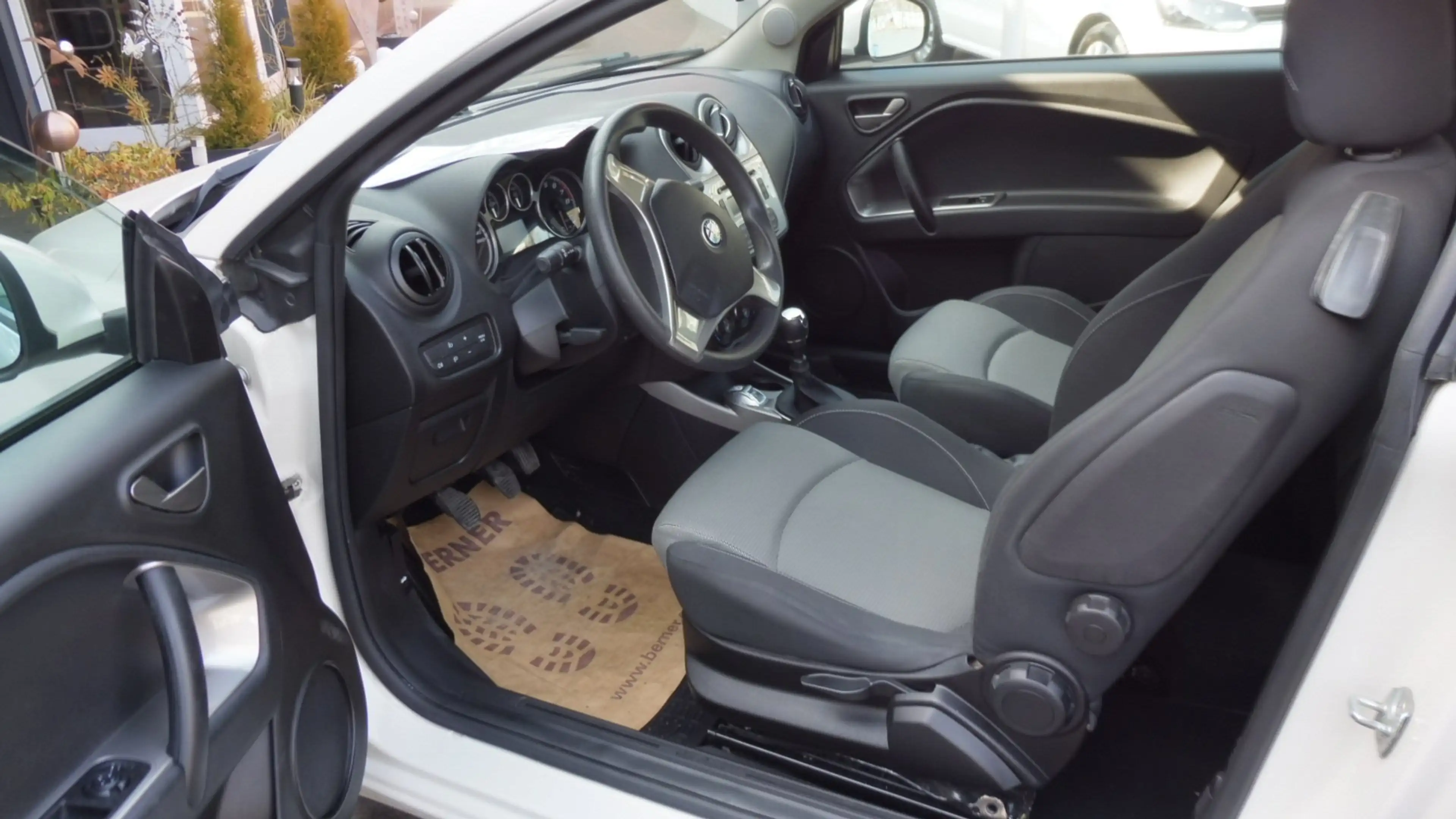 Alfa Romeo MiTo 1,4 — photo 9