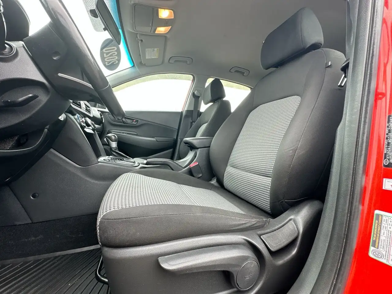 Hyundai KONA снимка Hyundai KONA