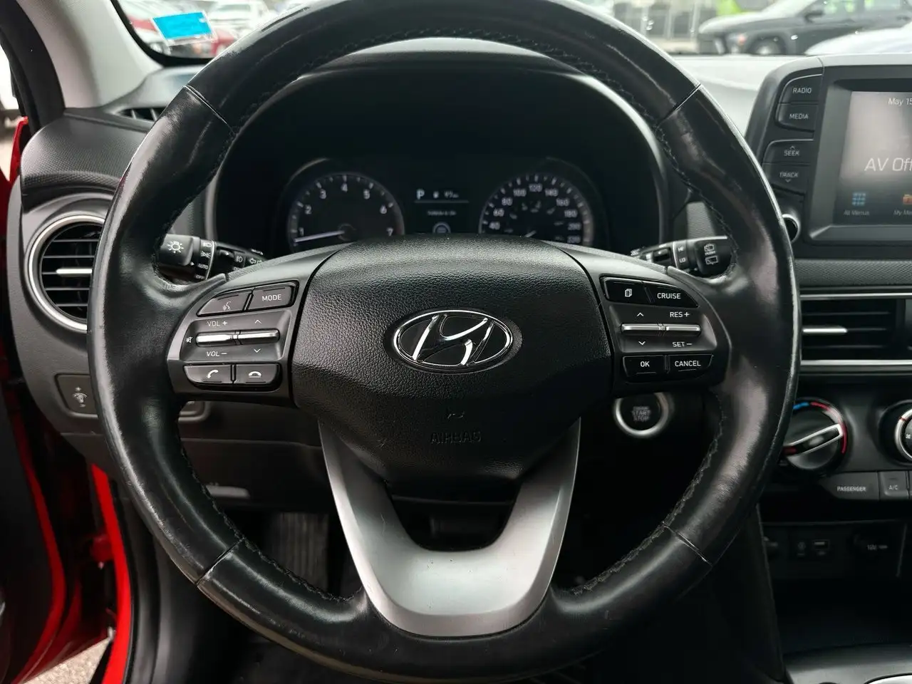 Hyundai KONA снимка Hyundai KONA