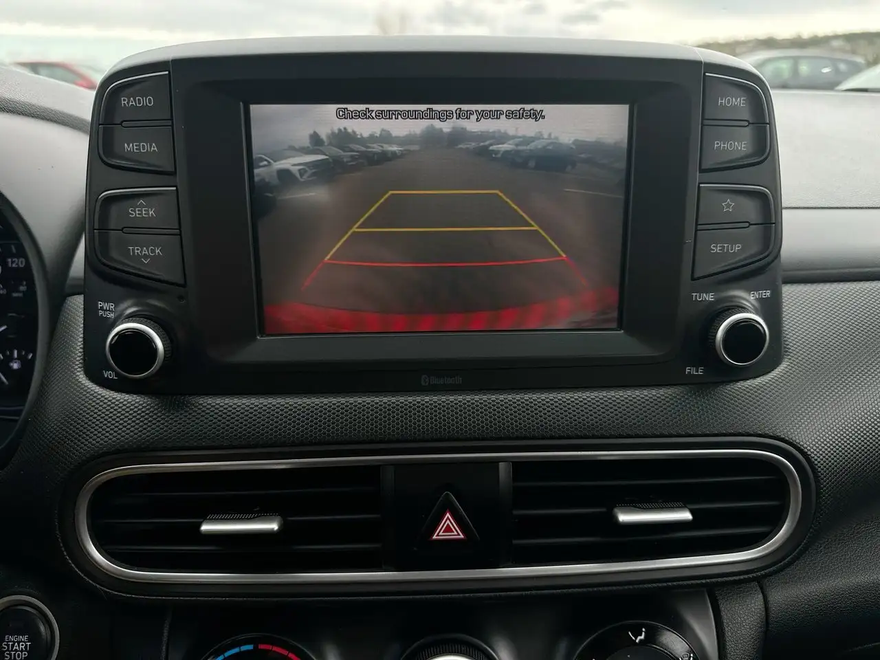 Hyundai KONA снимка Hyundai KONA