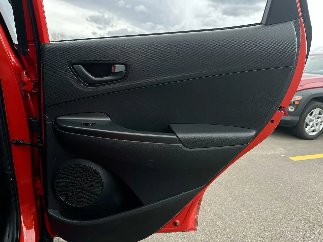 Hyundai KONA снимка Hyundai KONA