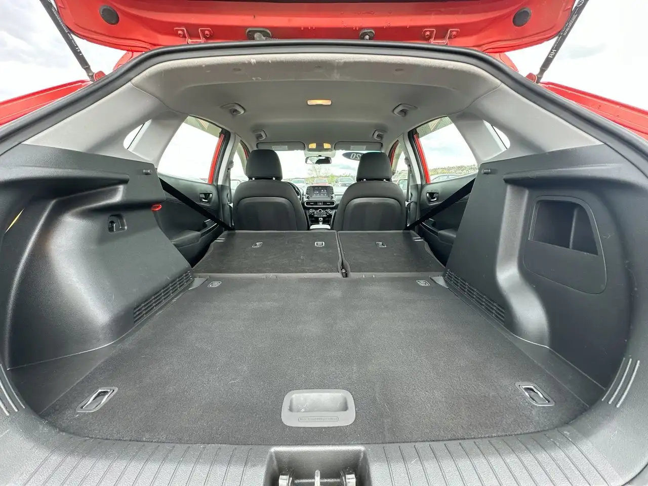 Hyundai KONA снимка Hyundai KONA