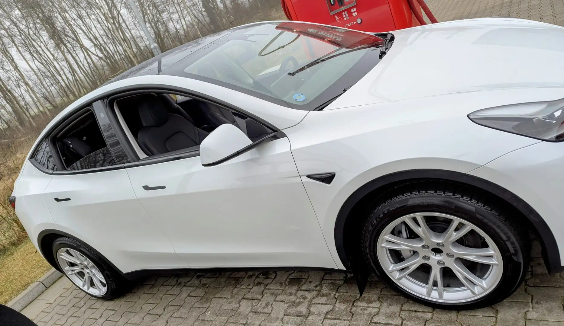 Tesla Model Y Long R.+RWD, Garantie bis 2032,inkl.WinterAluTesla Weiß - 1