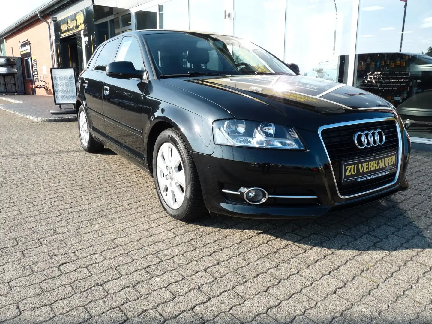 Audi A3 Sportback1.4 TFSI Attraction*SHZ*PDC*Climatic Schwarz - 1