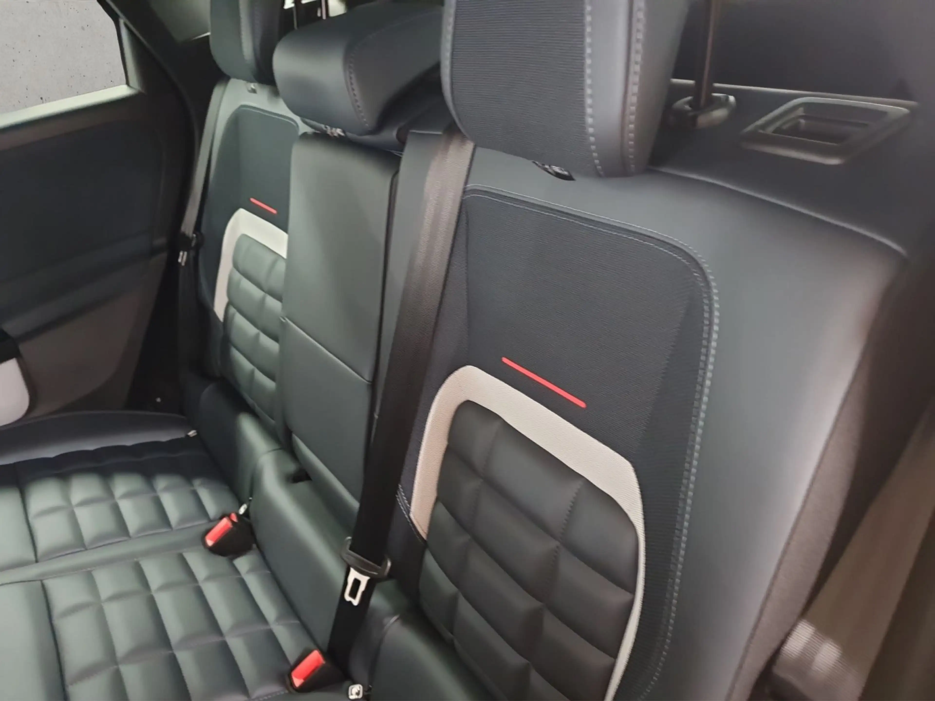 Citroen C5 Aircross Hybrid 145 MAX — photo 13