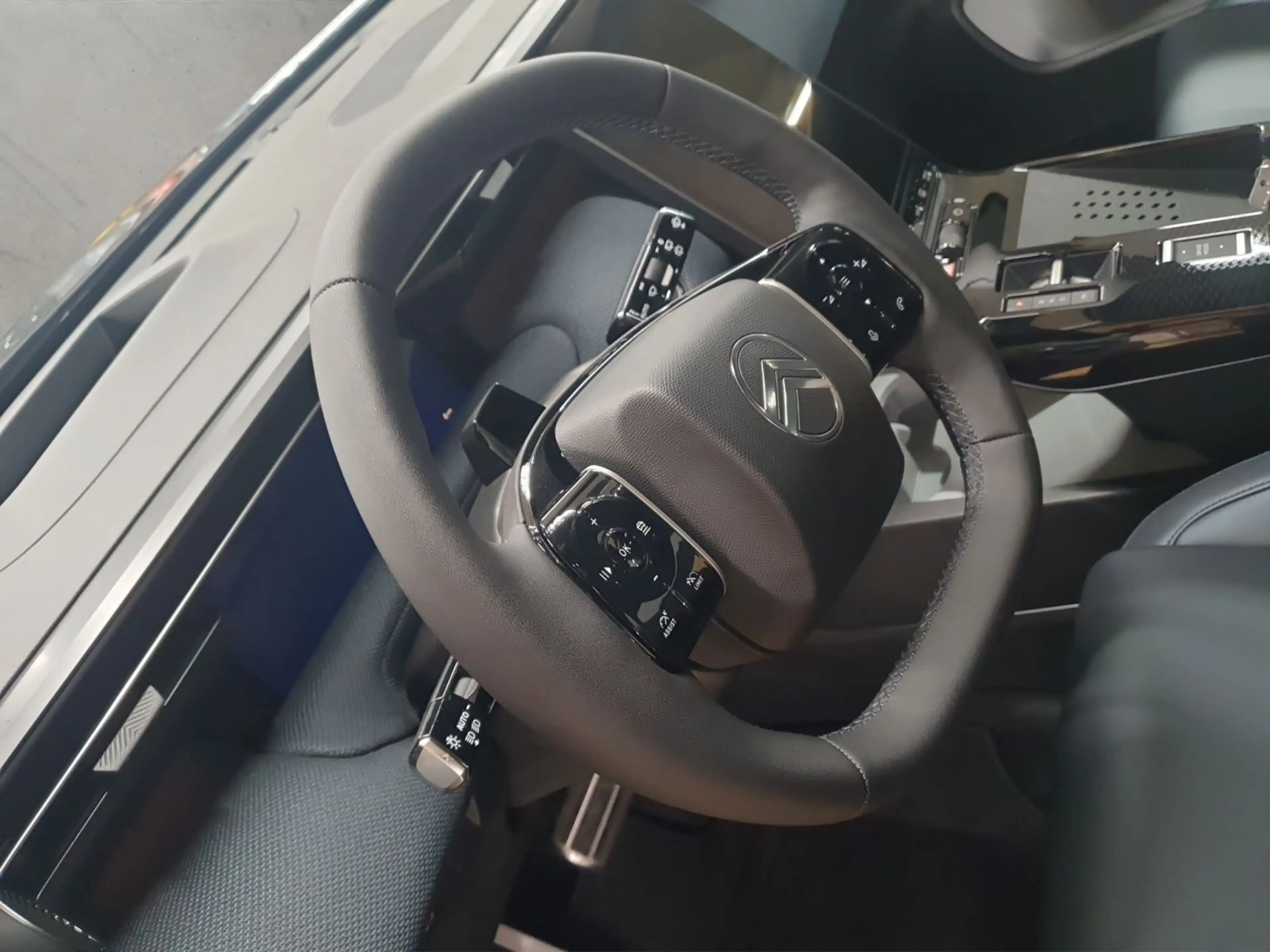 Citroen C5 Aircross Hybrid 145 MAX — photo 10