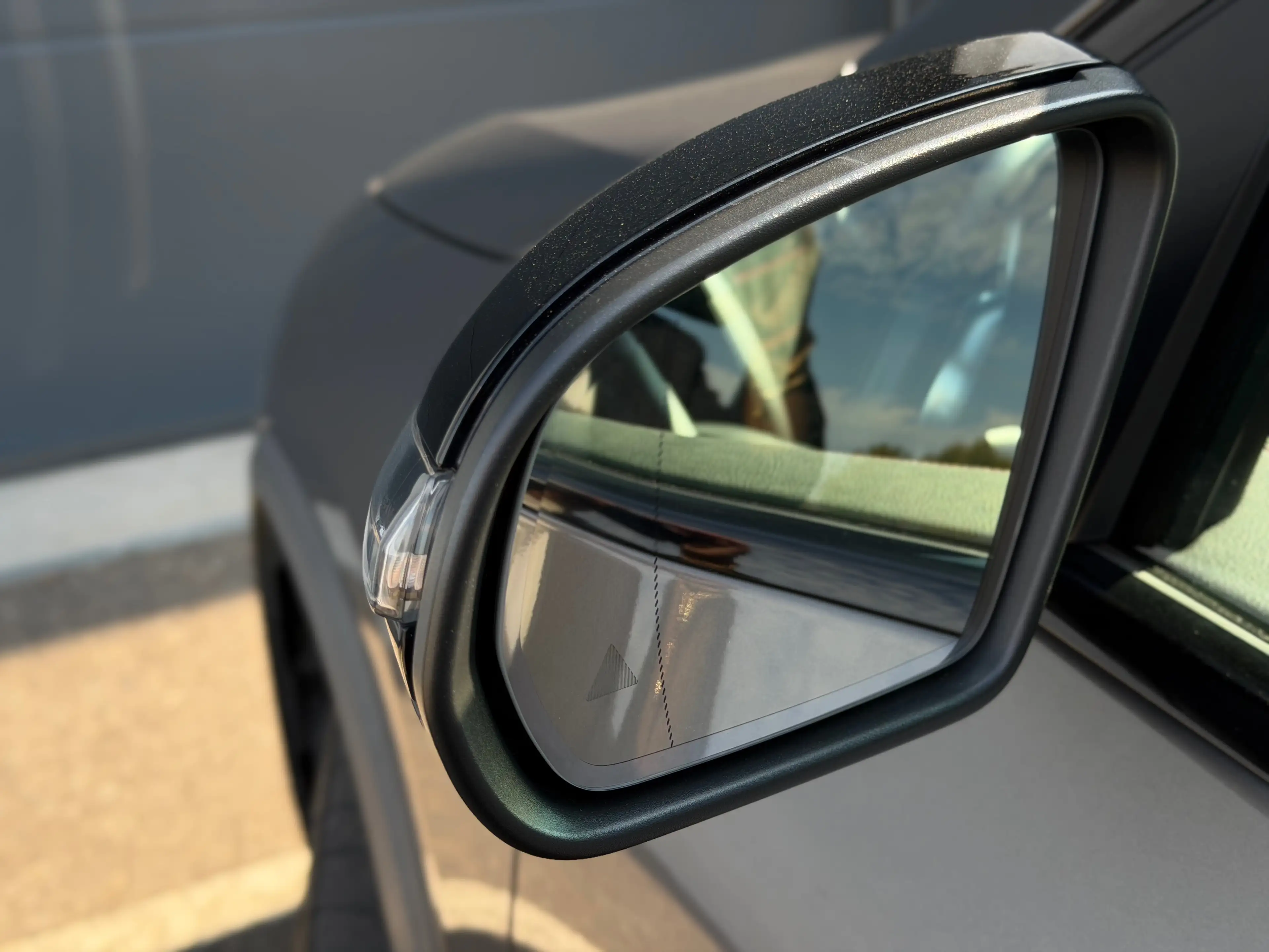 Mercedes-Benz GLA 250 e PHEV AMG *Toit Pano/ Caméra/ LED/ Carbon* Garantie — photo 9