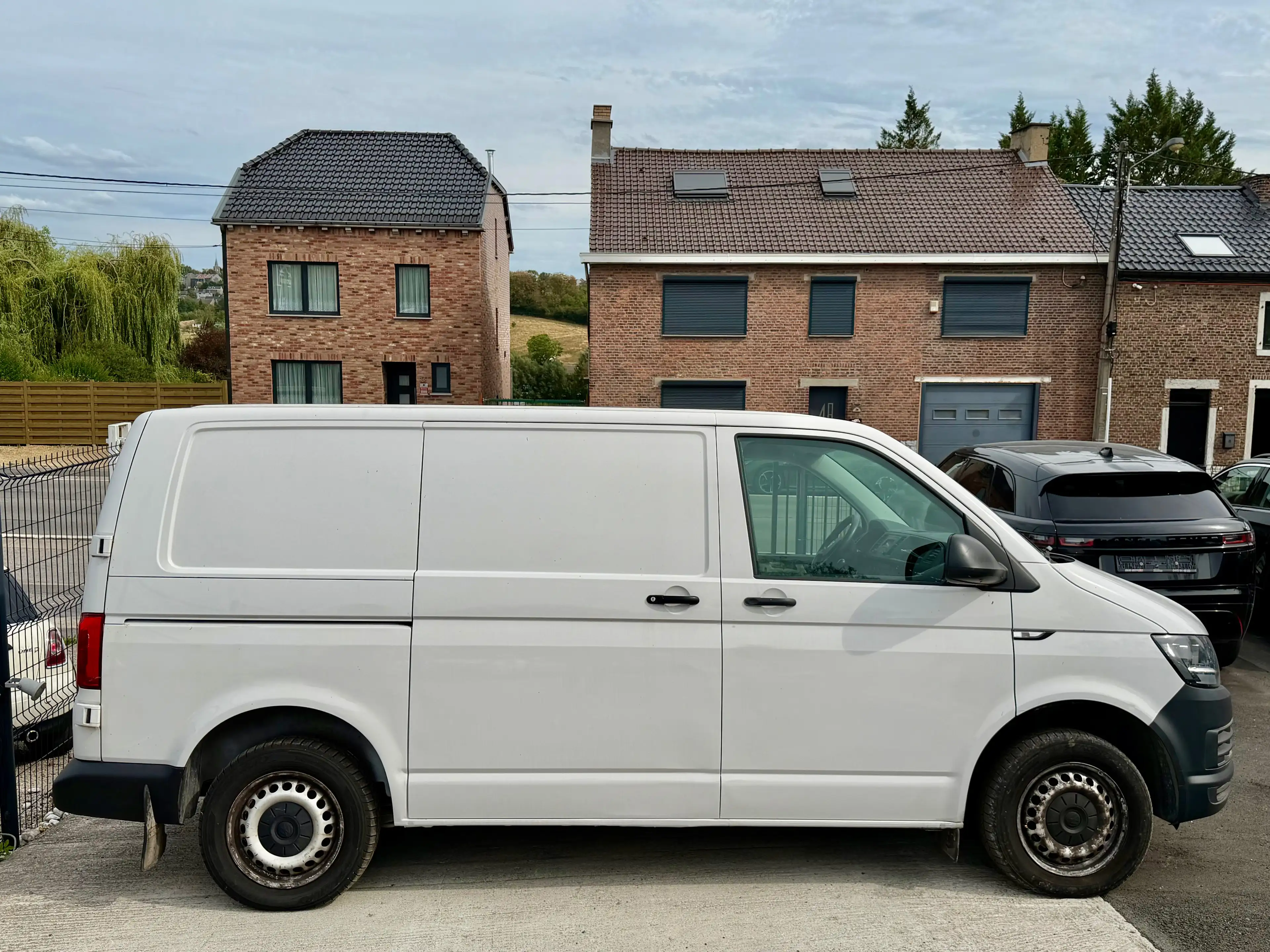 Volkswagen Transporter — photo 4
