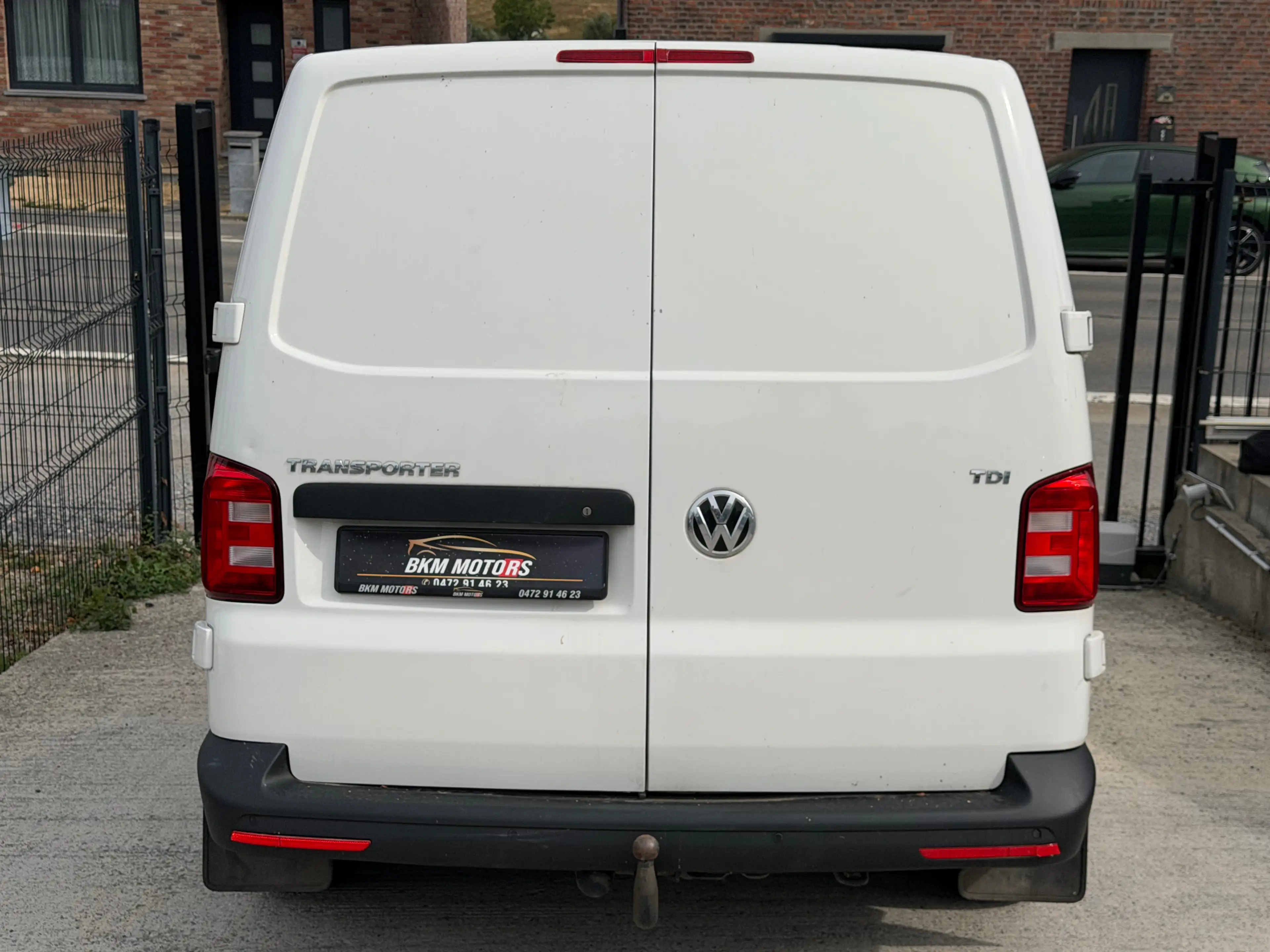 Volkswagen Transporter — photo 7