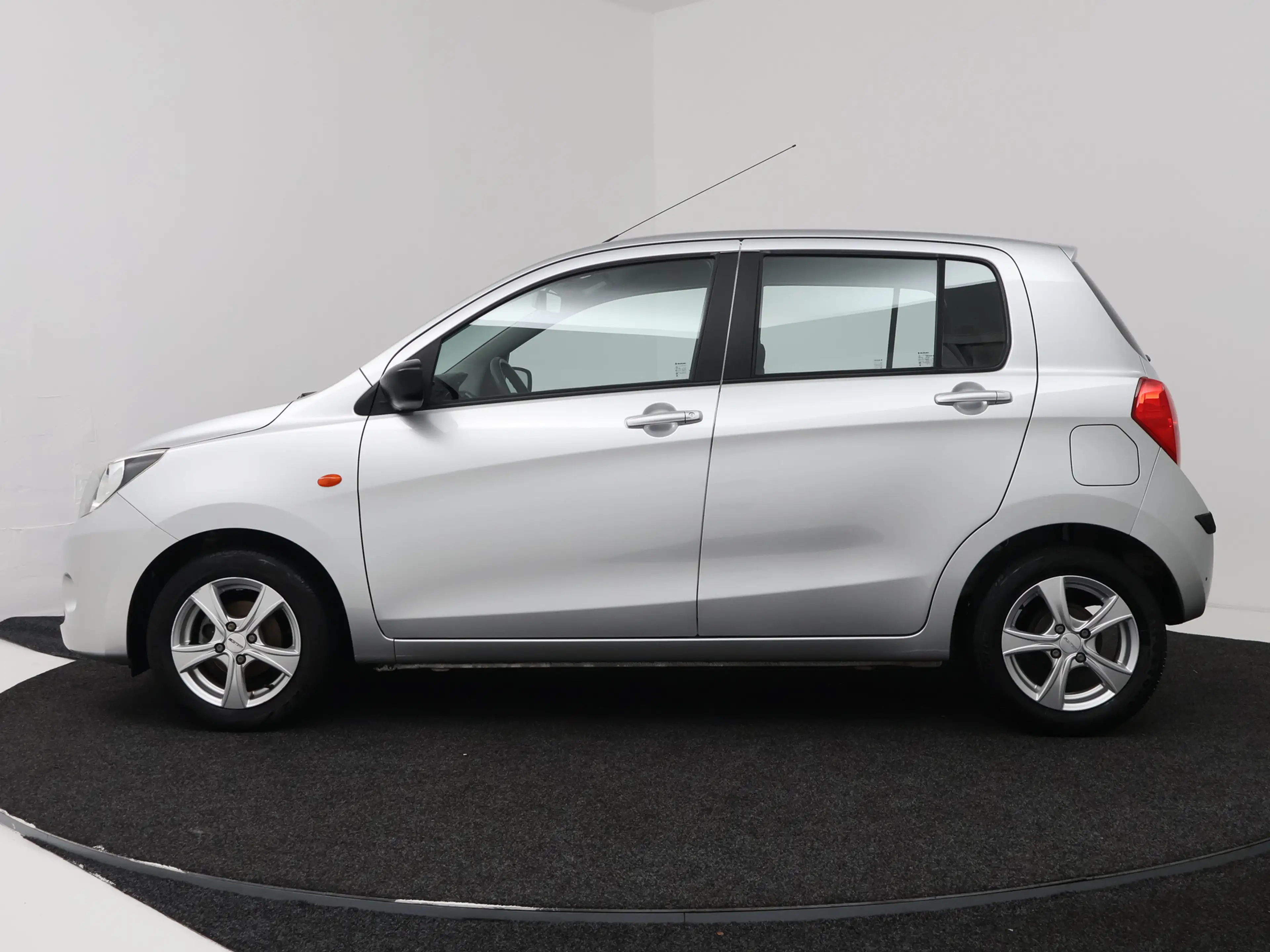 Suzuki Celerio 1.0 Comfort | NL auto | Airco | LM-velgen | — photo 3