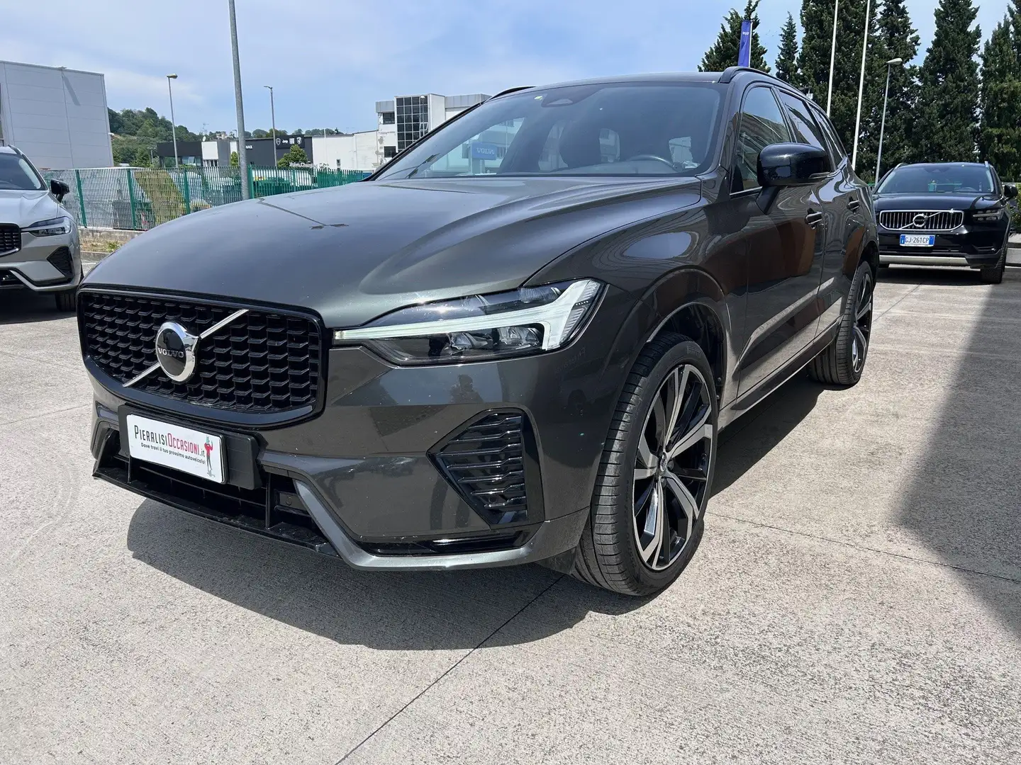 Volvo XC60 XC60 2.0 b4 R-design awd auto Gris - 2