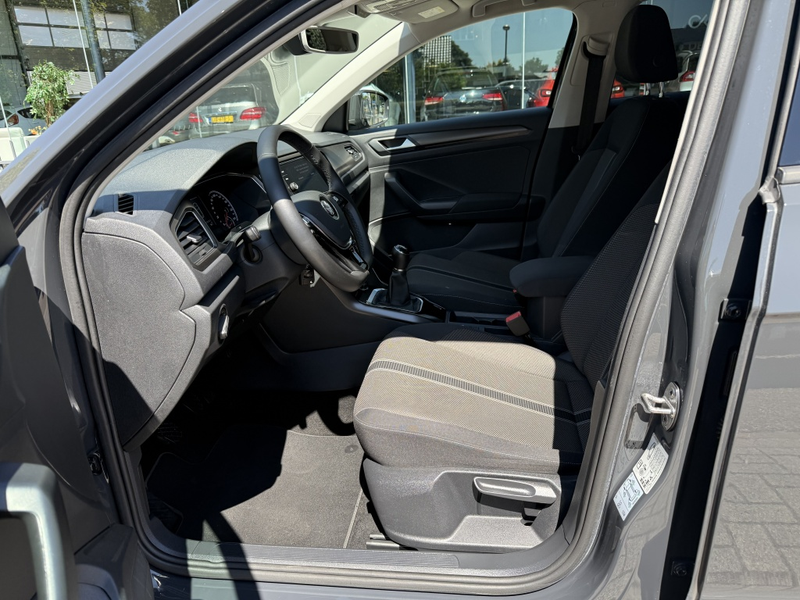 Volkswagen T-Roc 1.0 TSI | Navi | Trekhaak | Stoelverw. | Clima | A — photo 7