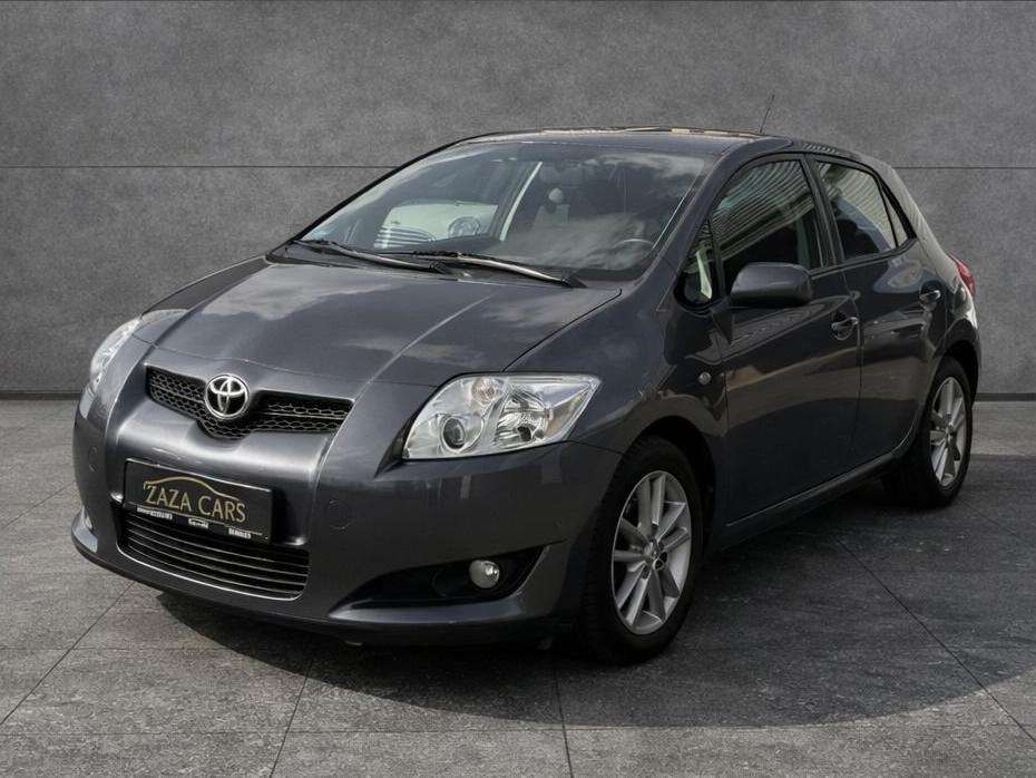 Second hand Toyota Auris 