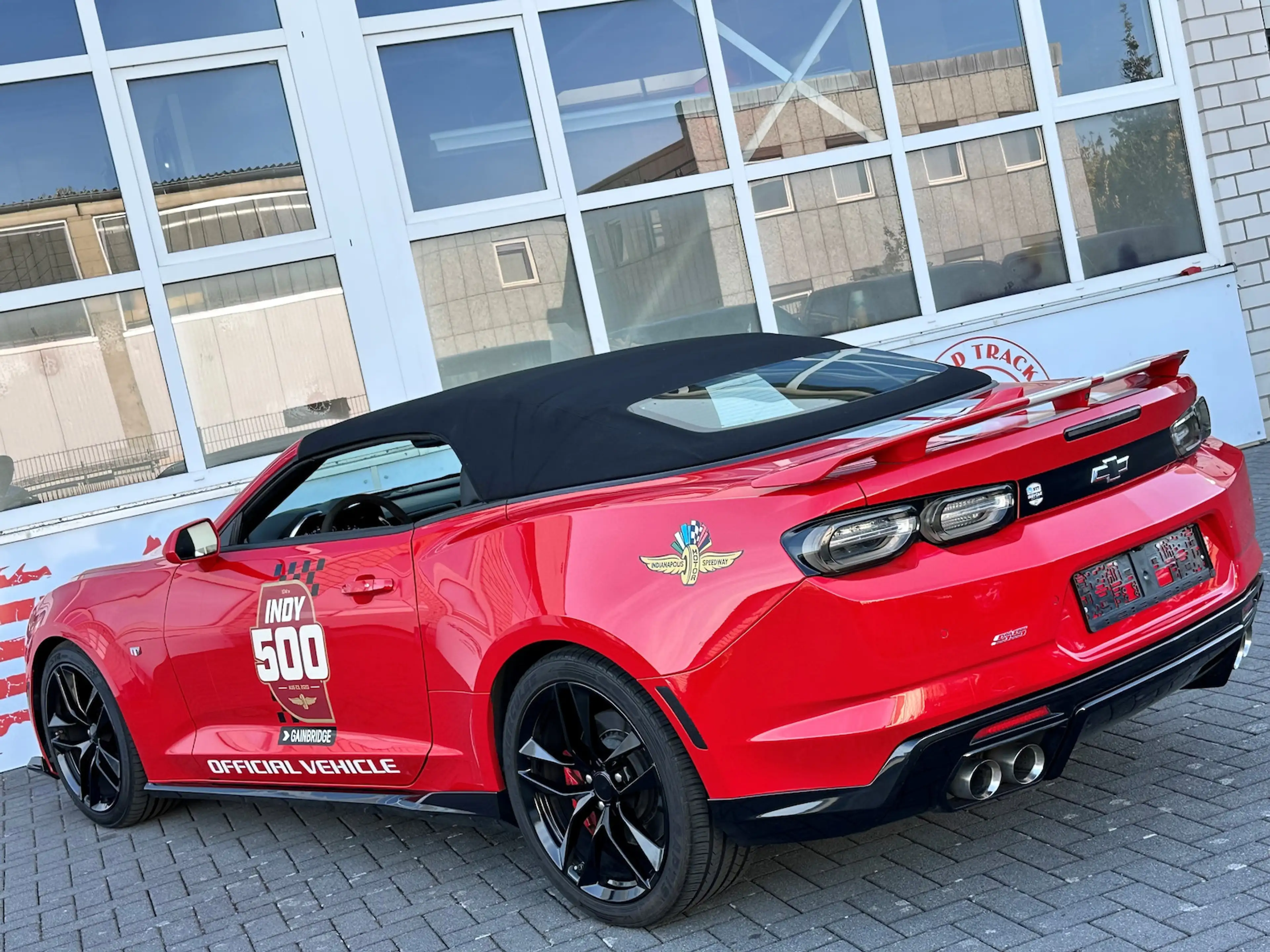 Chevrolet Camaro 2SS 6,2L Cabrio Indy 500 Pace Car orig. — photo 4