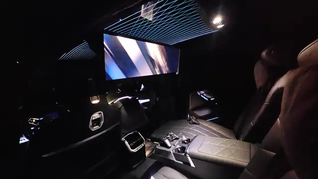 BMW 760 e*M-Performance/xDrive*Sky/Cinema*Iconic Glow*M-Te
