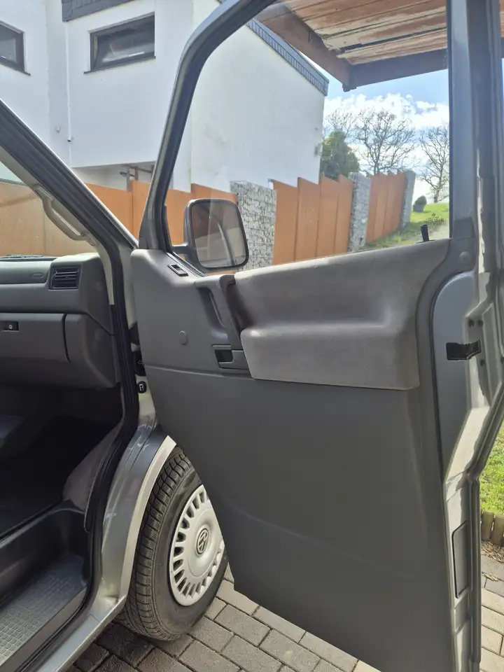 Volkswagen T4 Transporter TDI 7DM1Y2/Z39, foto 12