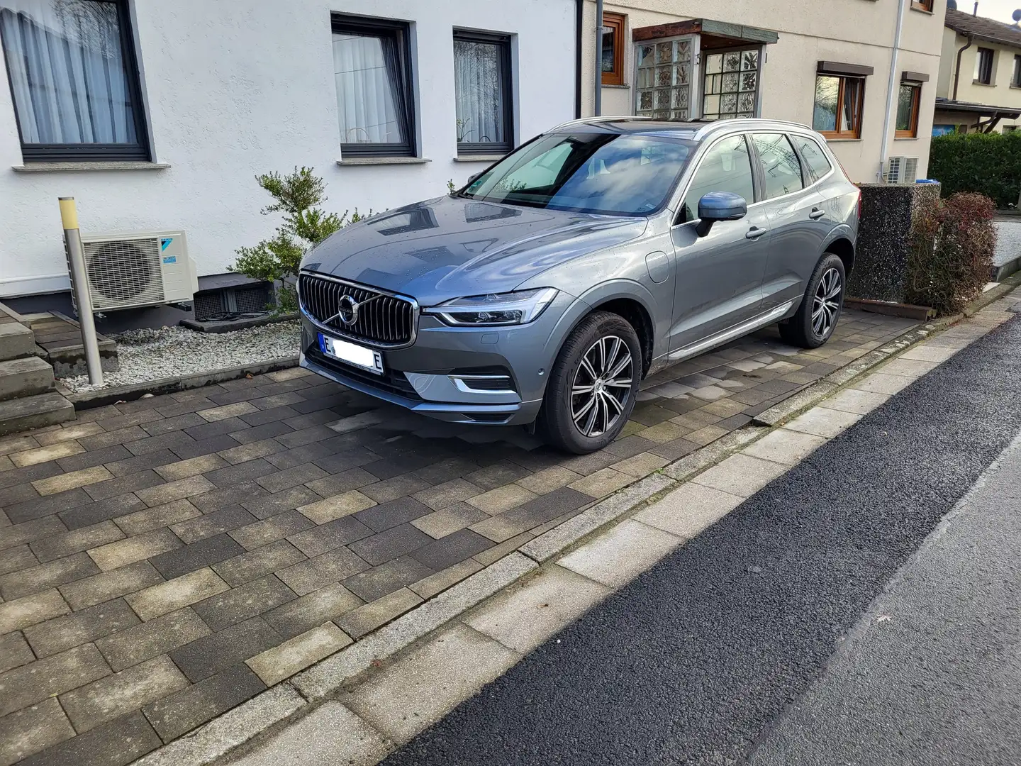 Volvo XC60 XC60 T8 Twin Engine AWD Geartronic Inscription Grau - 1