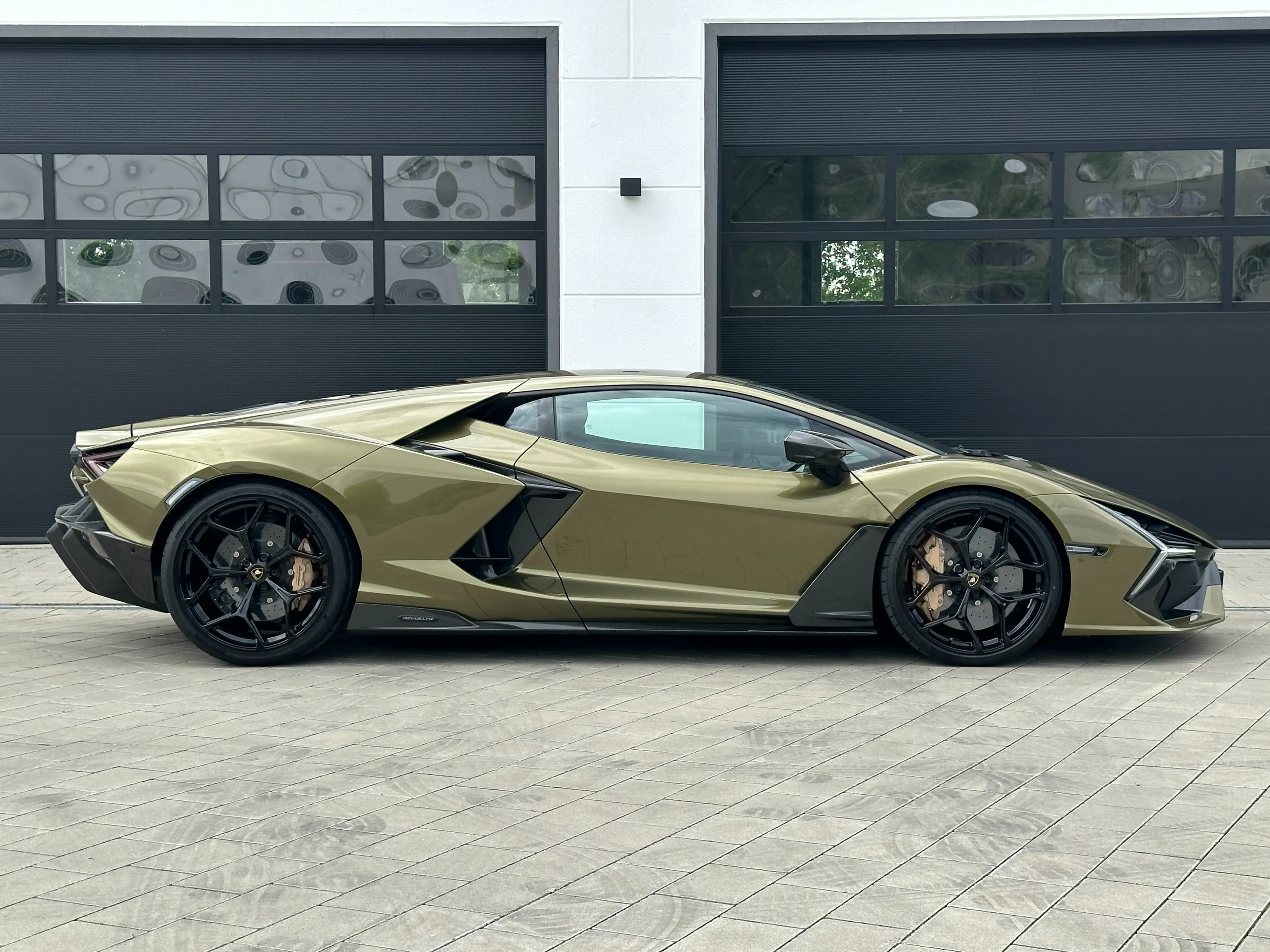 Lamborghini Revuelto REVUELTO*FULL*CARBON EXT*RACING SEATS*STOCK — photo 5